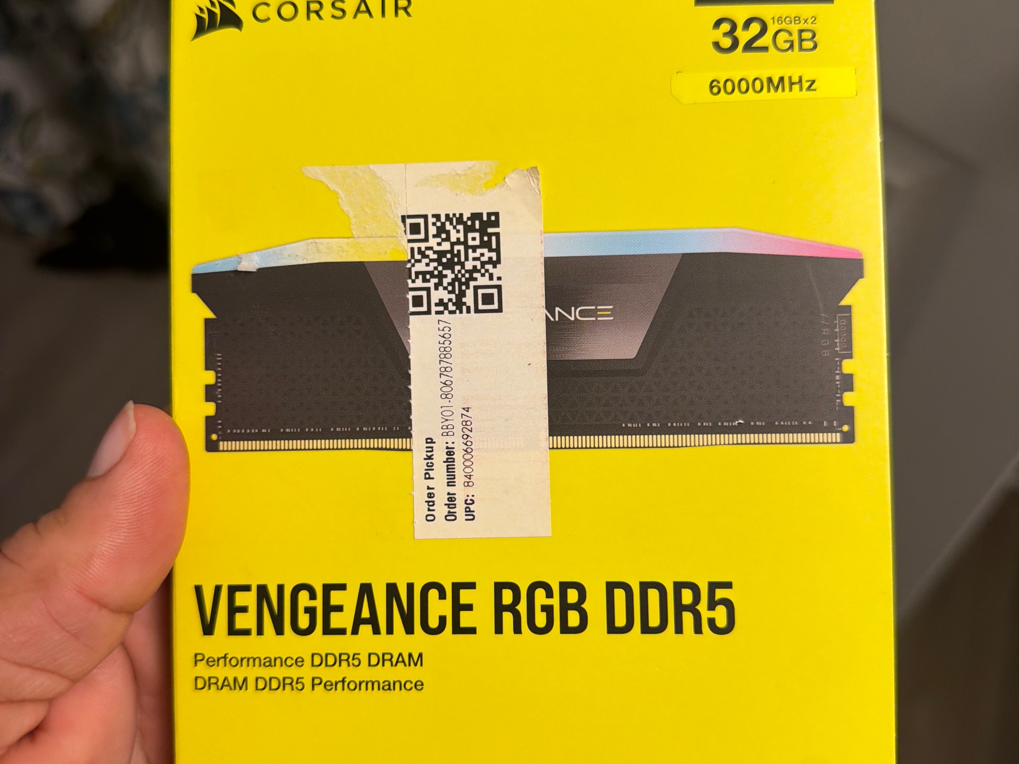 Corsair Vengeance RGB 32 GB (2 x 16 GB) 32GG DDR5-6000(2x16GB)