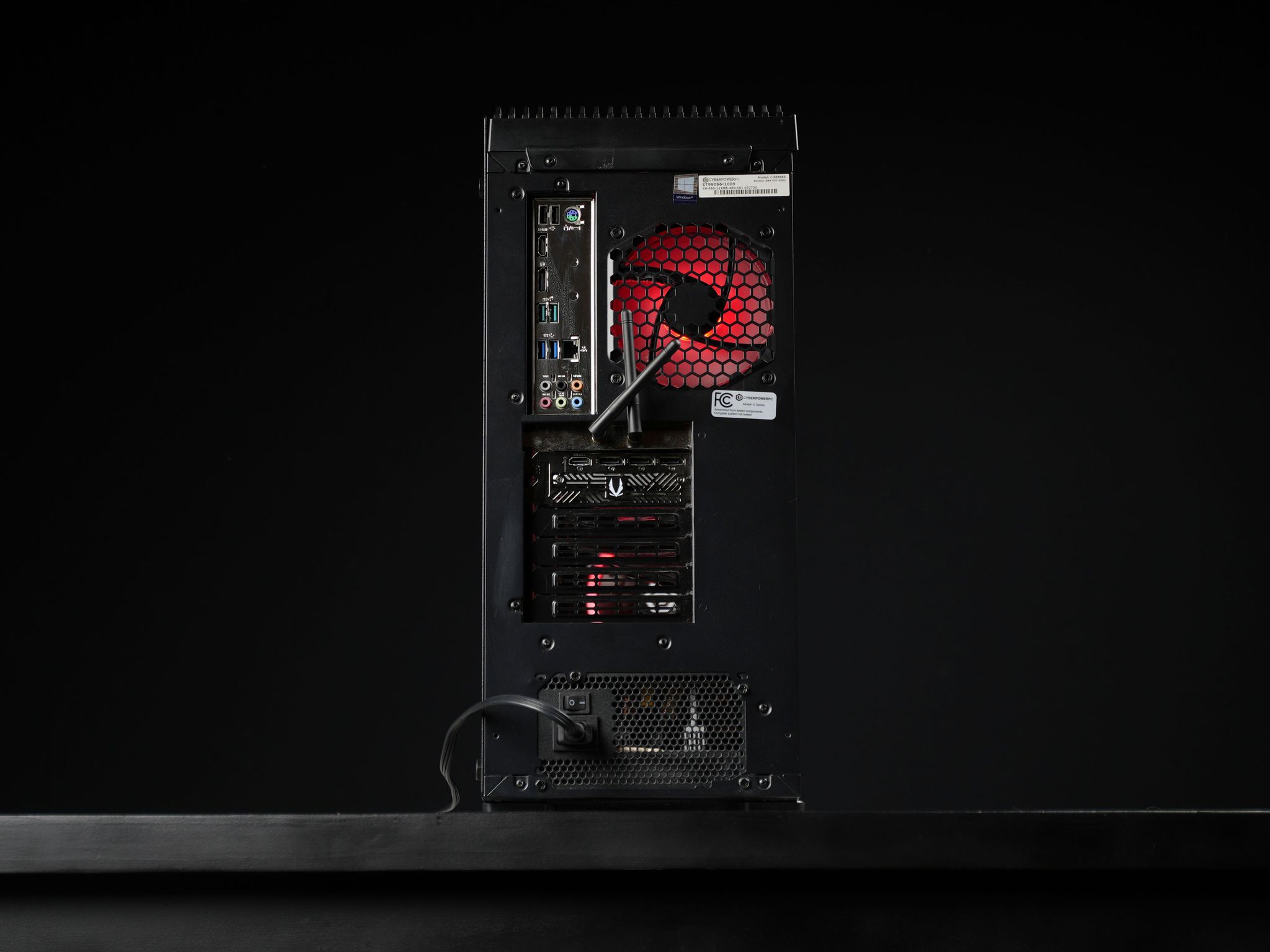 \ CF-01 / RTX 5060 Intel Core i7 10700K 16GB .5TB Windows 11 Gaming PC Powerhouse