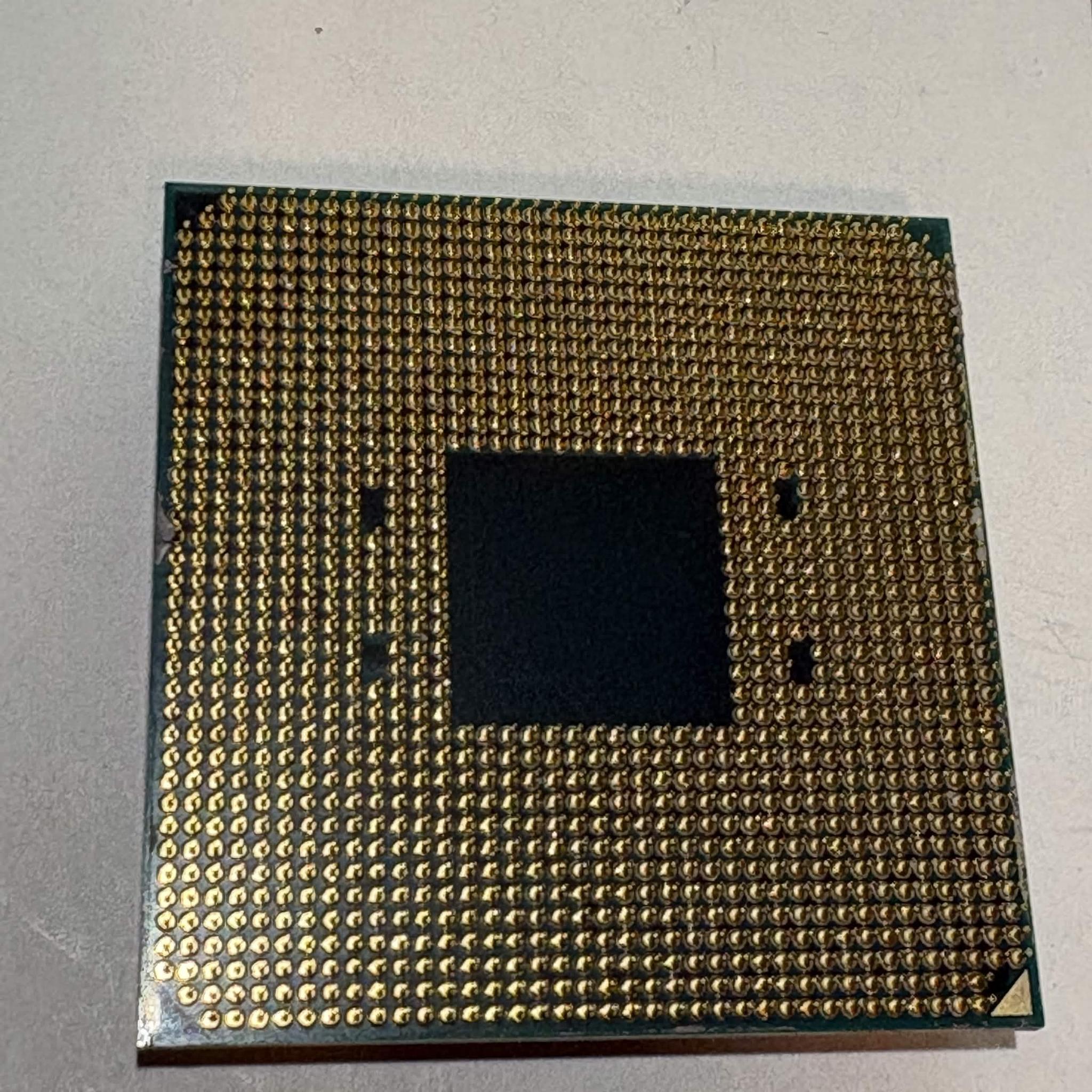 AMD Ryzen 7 2700X