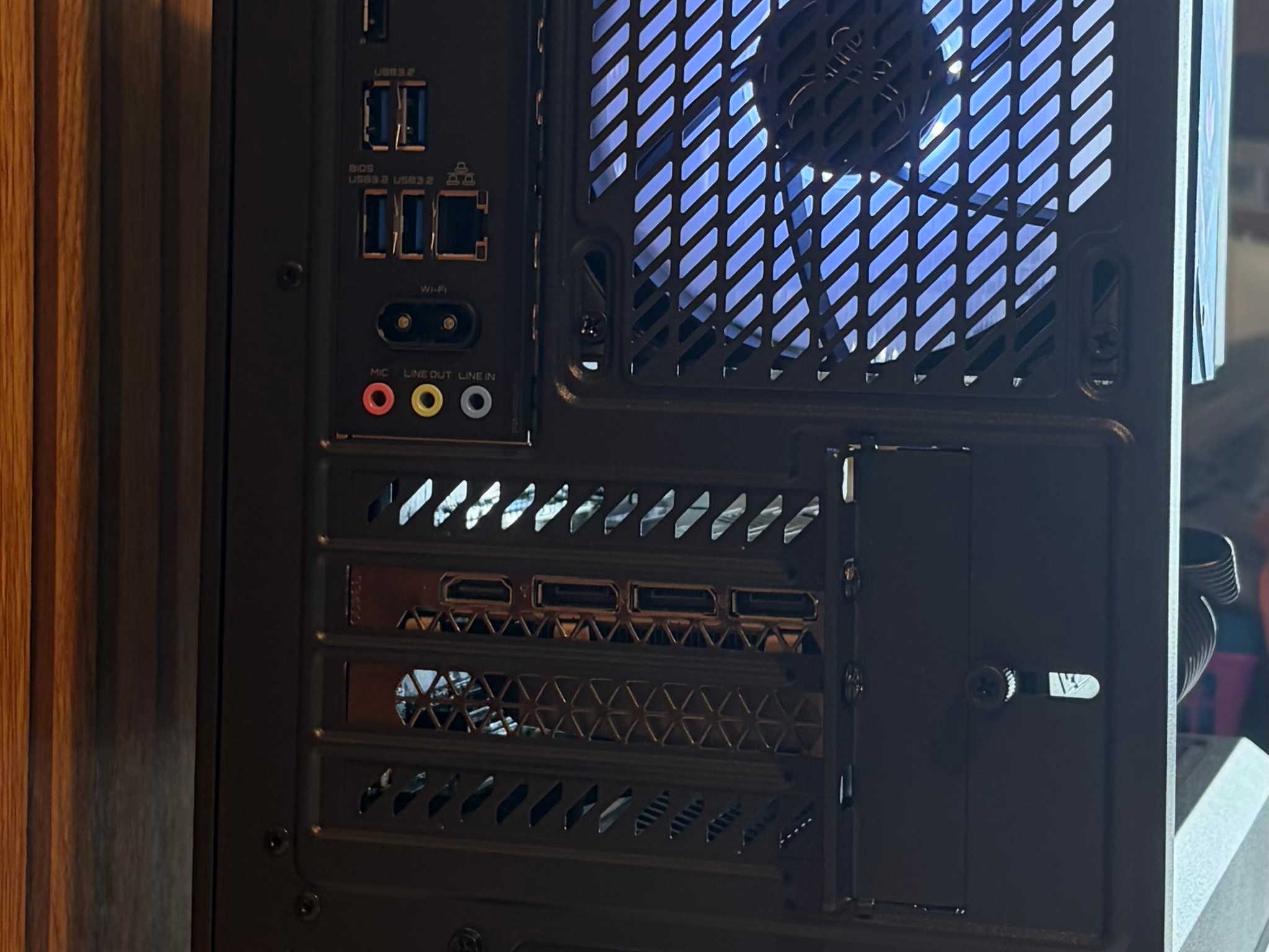 RTX 3070 | RYZEN 5 5500 | 16GB DDR4 | 500GB SSD | 650W