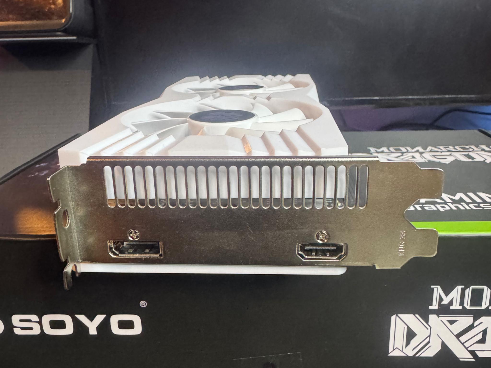 Monarch AMD 580 8gb