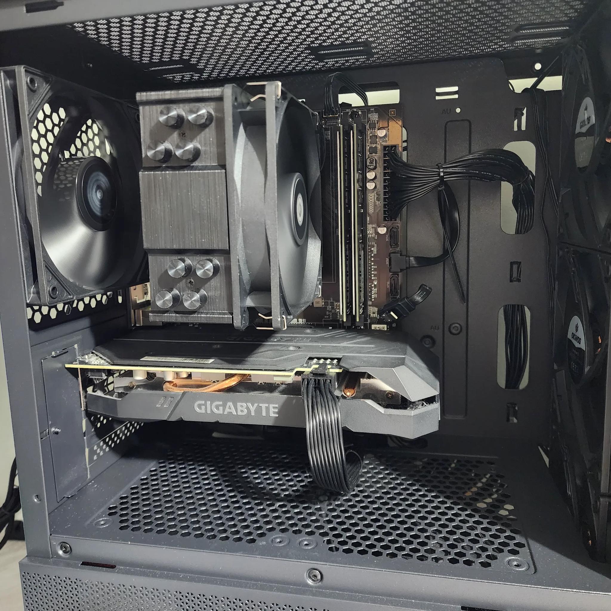 Classy 1080p High Setting Gaming PC. (RYZEN 3600, GTX 1660S, 32GB DDR4 3200MHZ)