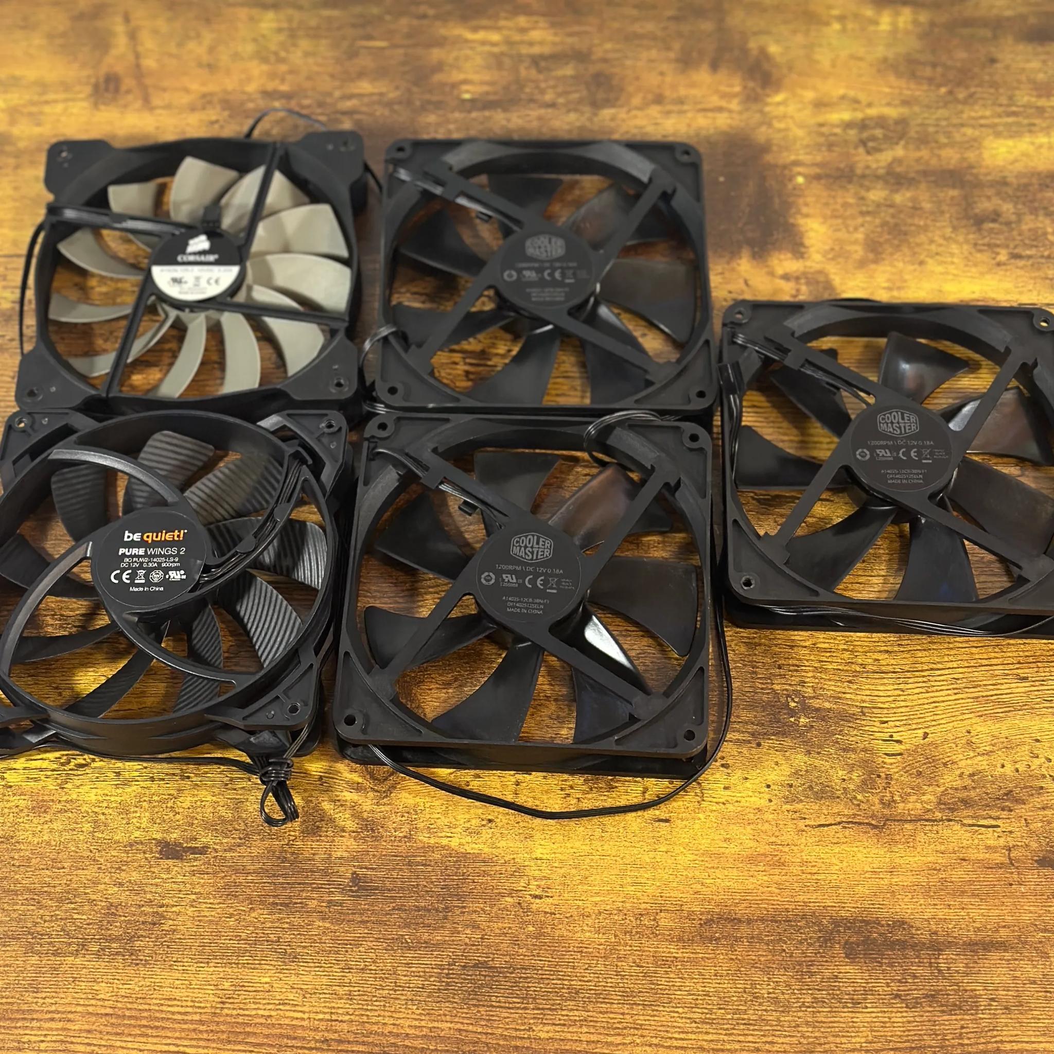 (BUNDLE) 5x Assorted 140mm PC Case Fans
