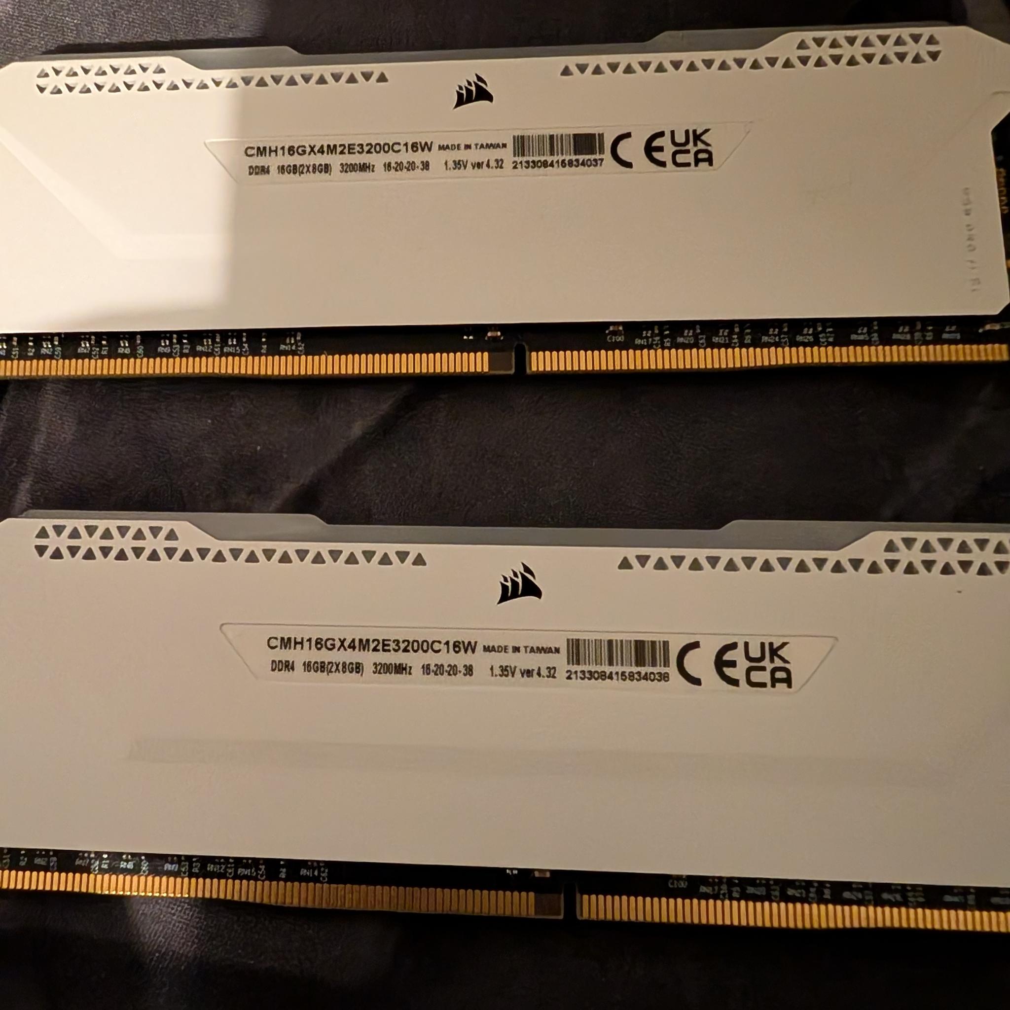 Corsair vengeance pro 16gb(2*8) ddr4 Ram for sale