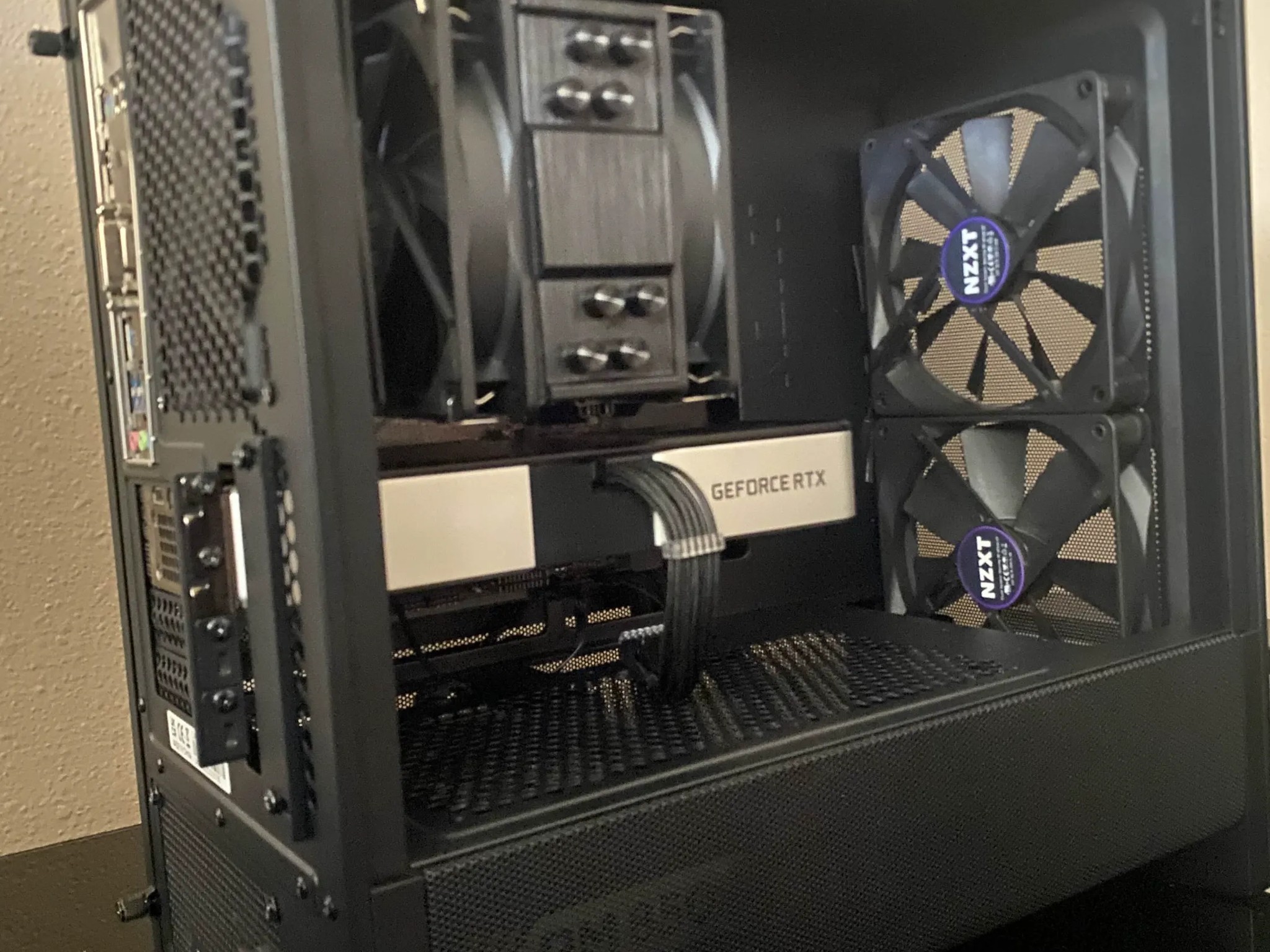 H3 FLOW|RTX 3060ti FE|RYZEN 5 5500|16GB RAM|1TB M.2|