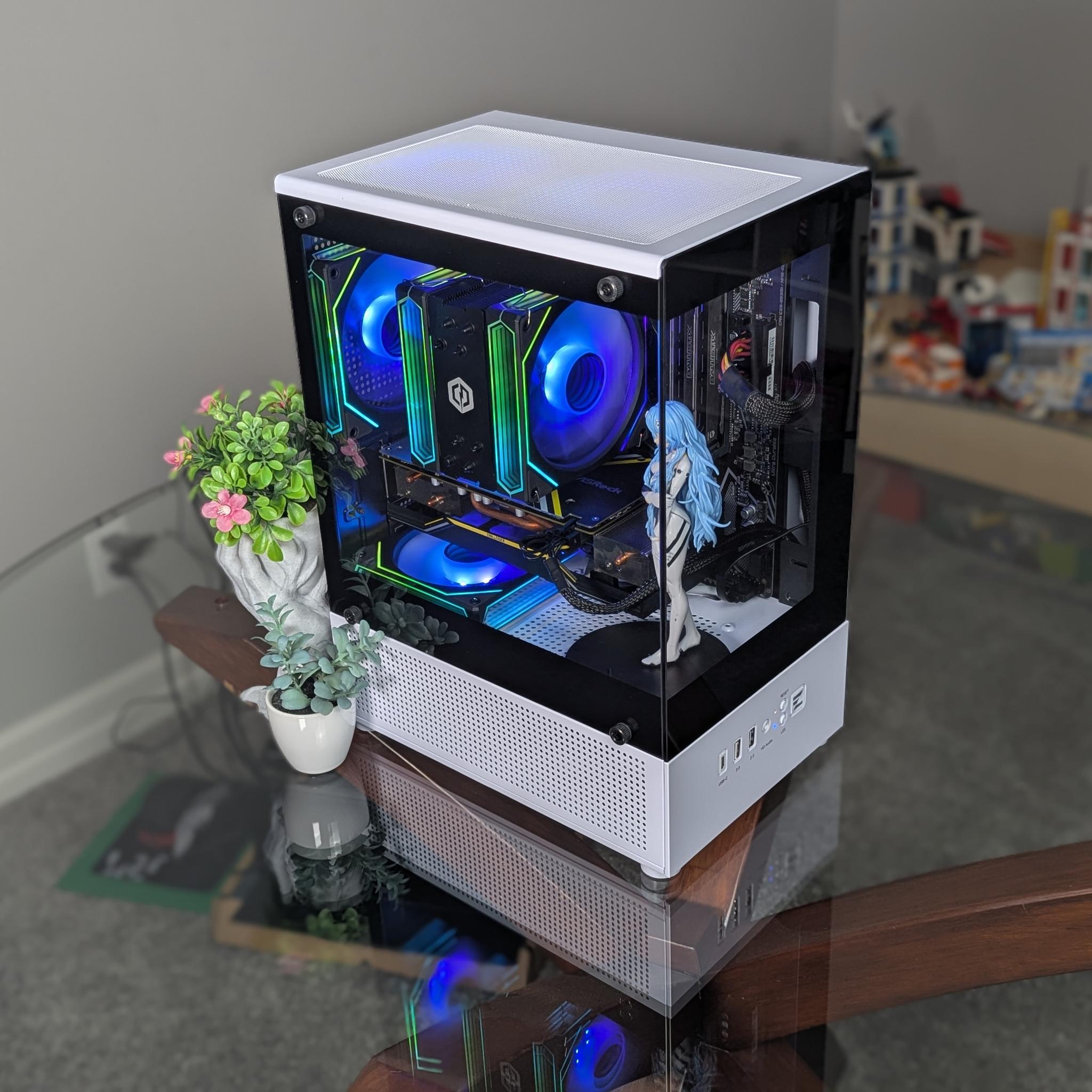The Aesthetic White & Black | Ryzen 5 CPU + RX 5600XT GPU | 16GB RAM | 512GB SSD