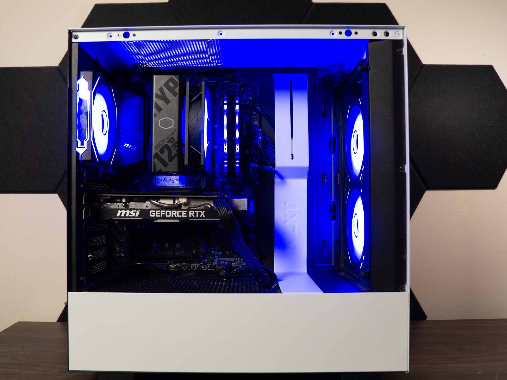 Gaming Pc | RTX 2060 Super | Ryzen 7 2700x | 16GB DDR4 Ram | 512GB NVME |