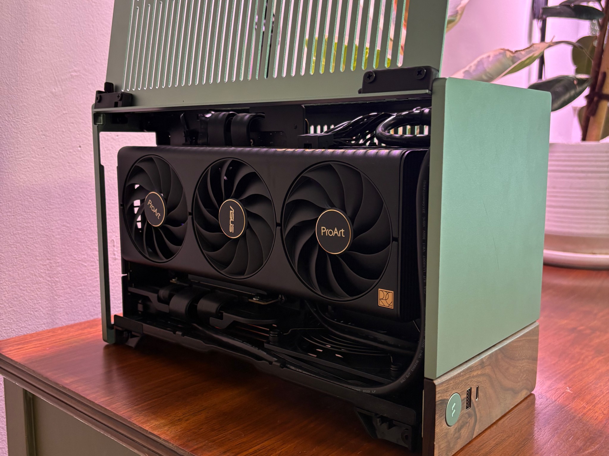 RTX 4070TI | Ryzen 5 7600X3D | 32GB DDR5 | 1TB SSD | 850W Gold PSU | Air Cooler | Fractal Terra