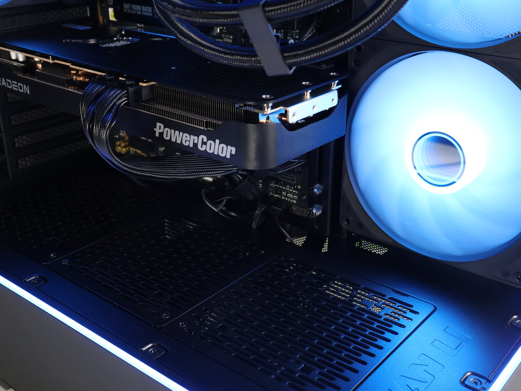⚫ Ryzen 7 9700X/RX 9070XT 16GB Gaming/Streaming PC ⚫