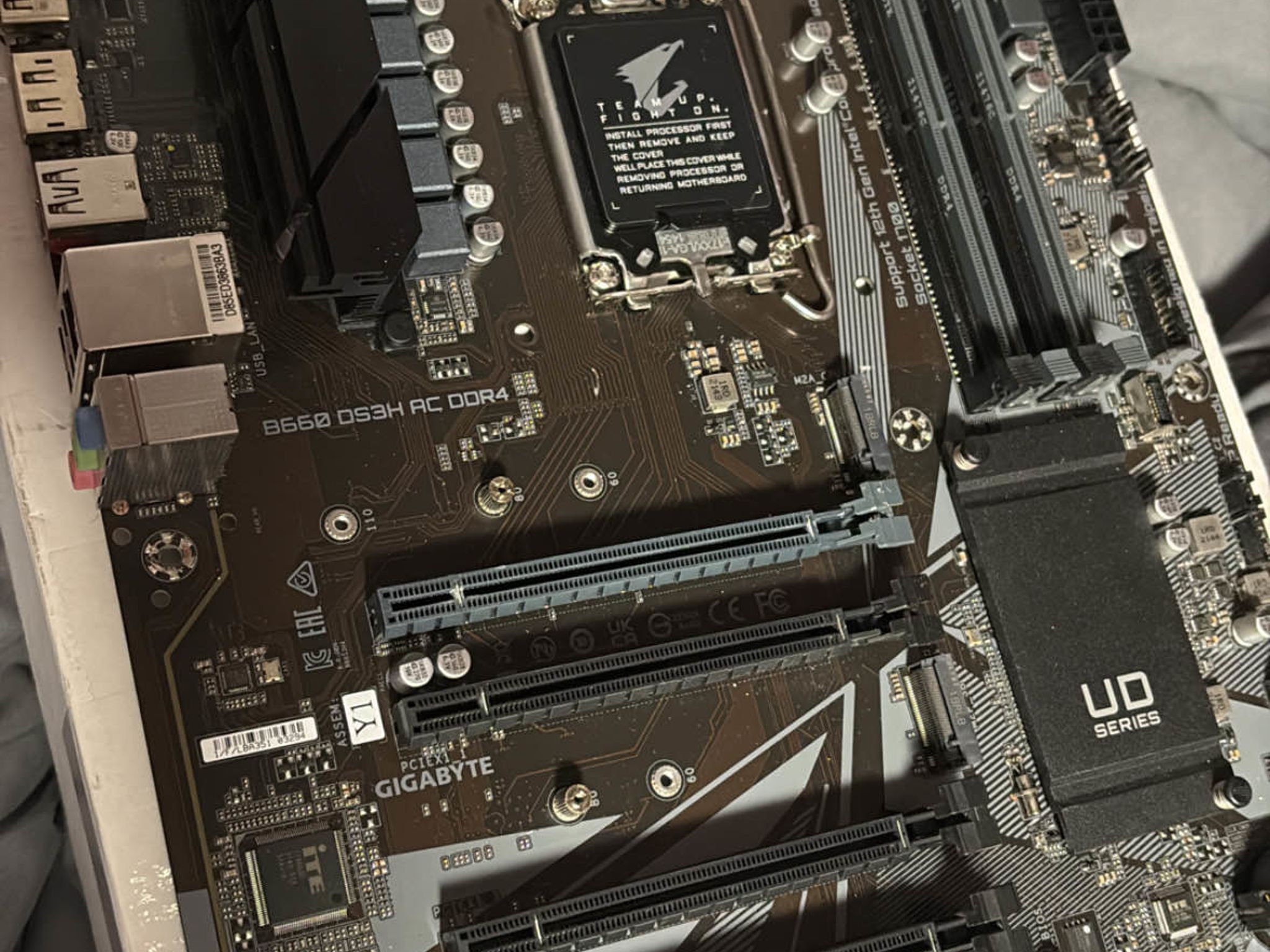 GIGABYTE B660 DS3H AC DDR4