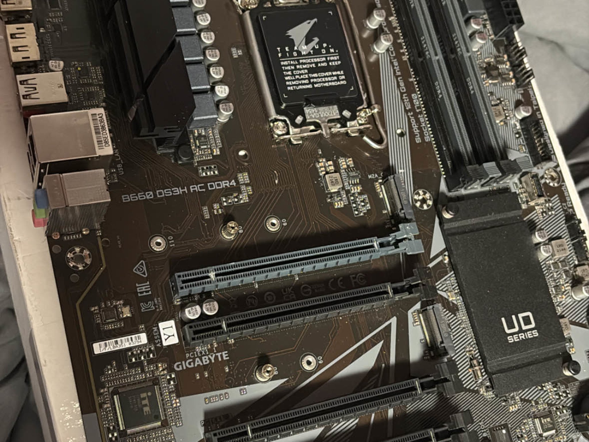 GIGABYTE B660 DS3H AC DDR4