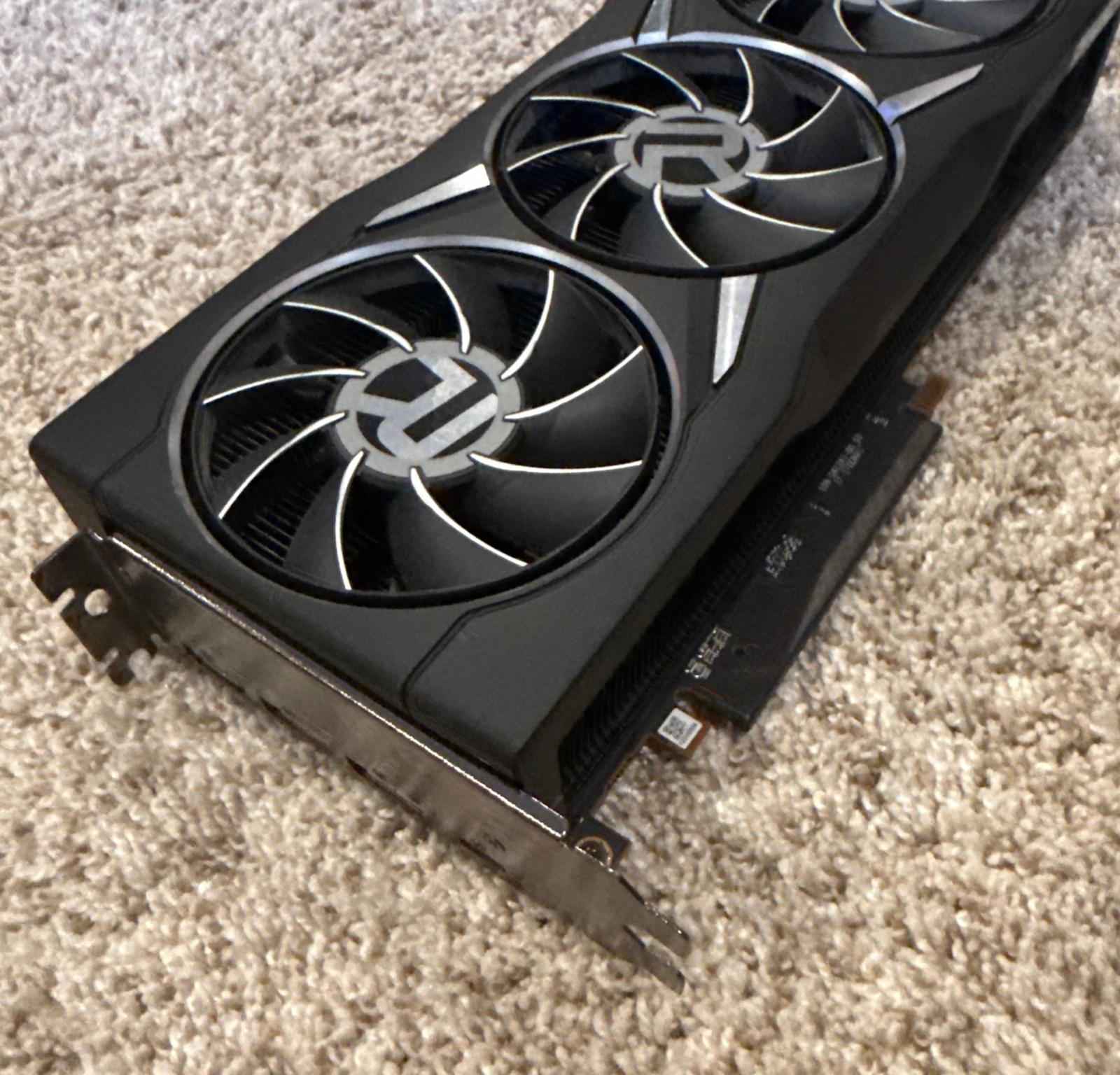 AMD Midnight Black Radeon RX 6800 XT - Image 2