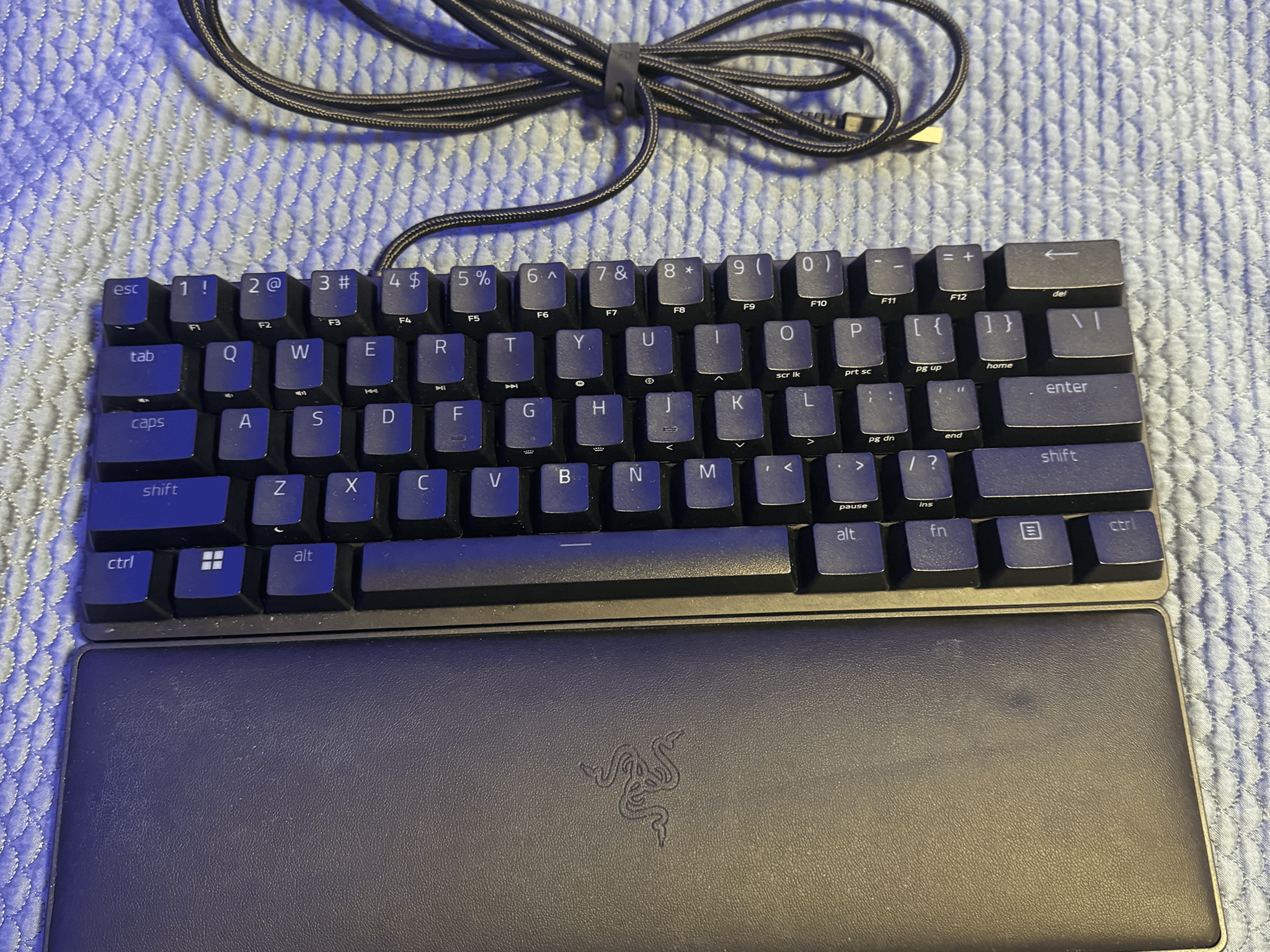 Razer Huntsman Mini - Clicky Optical Switch - US - Black - With 60% Wrist Rest