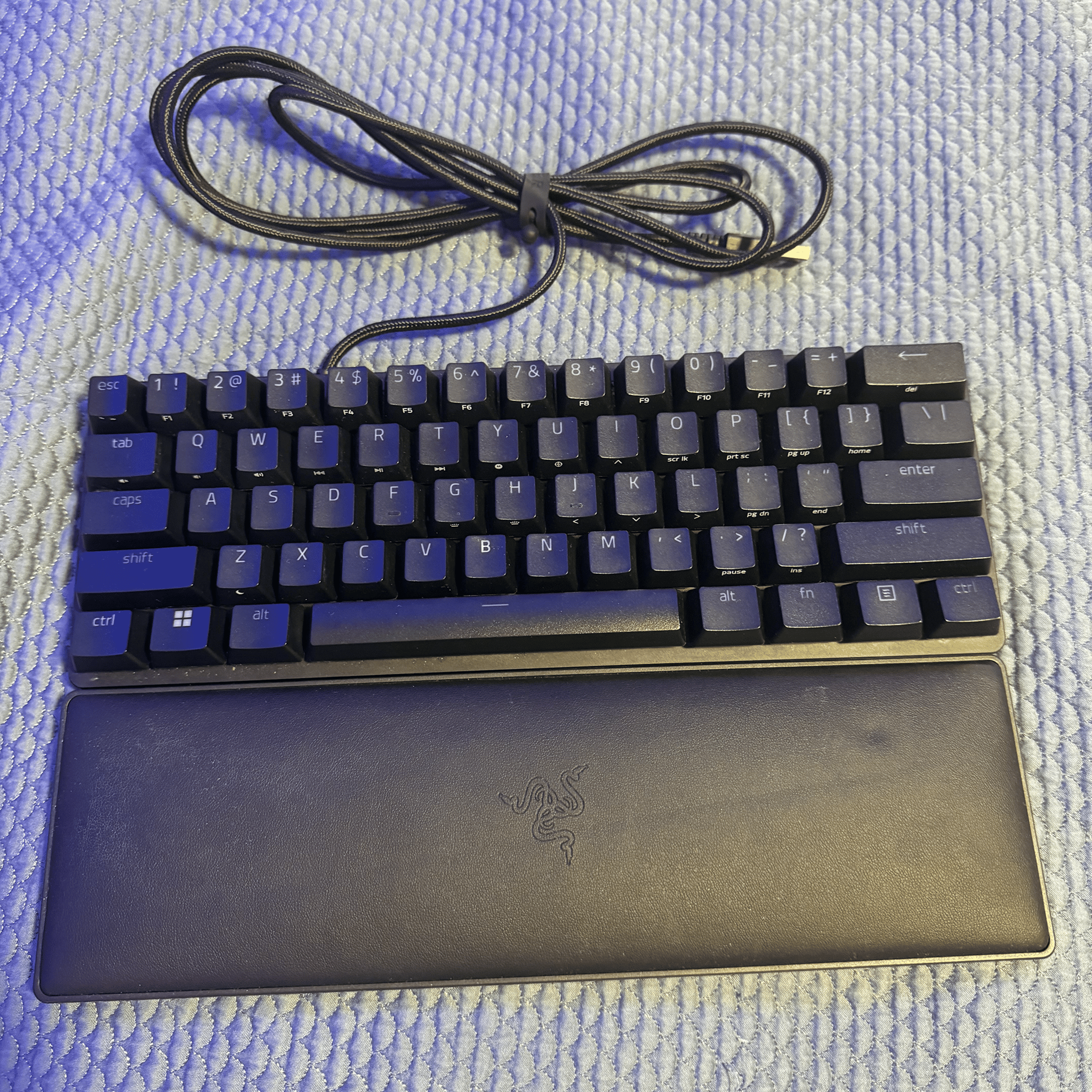 Razer Huntsman Mini - Clicky Optical Switch - US - Black - With 60% Wrist Rest