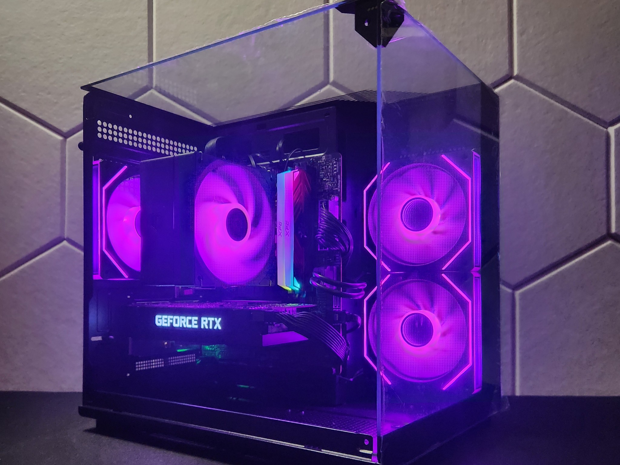 RTX 2060 | Intel I5 10400F | 16GB DDR4 | 256GB SSD + 1TB HDD | Windows 11