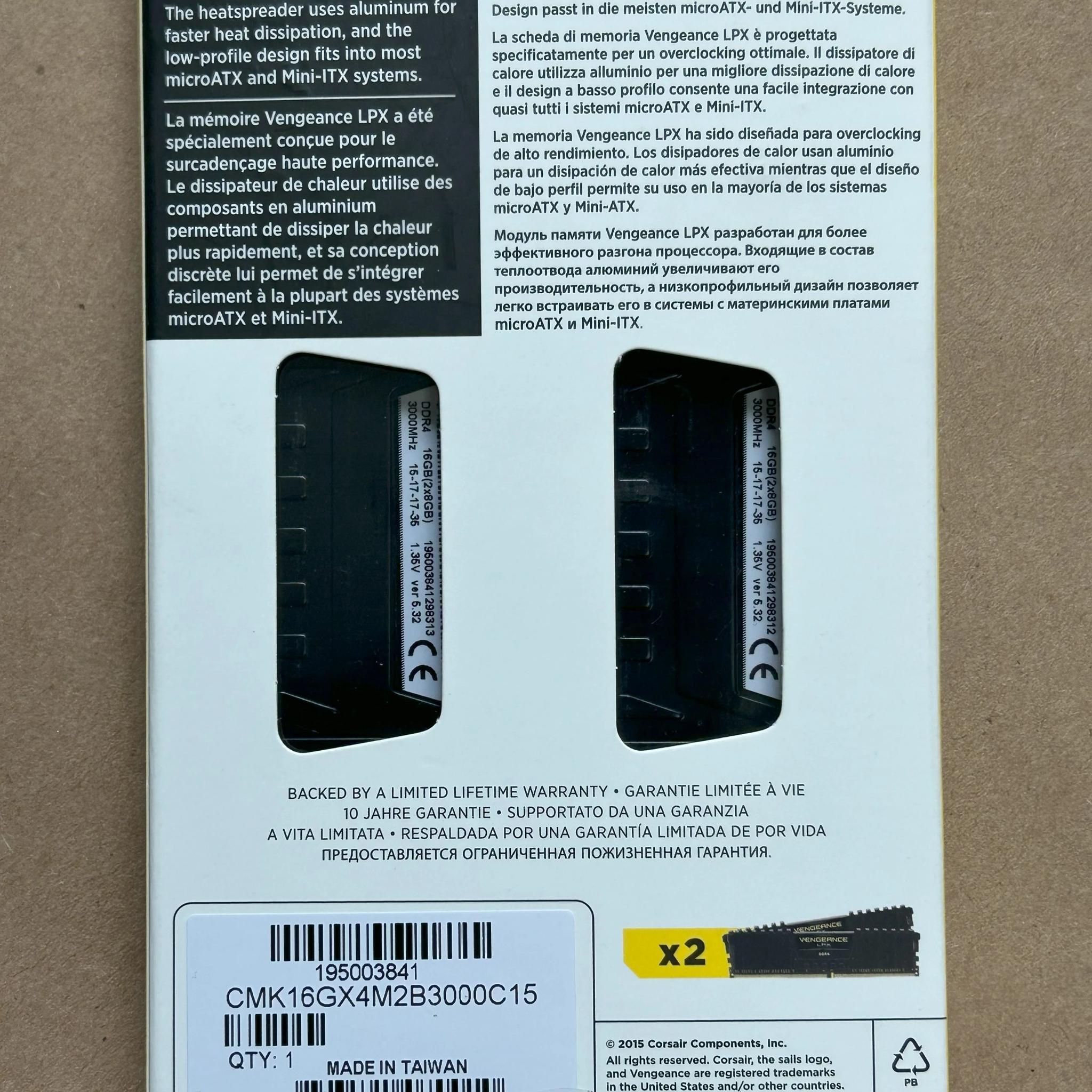 Corsair Vengeance LPX 16 GB (2 x 8 GB) DDR4-3000 CL15 Memory