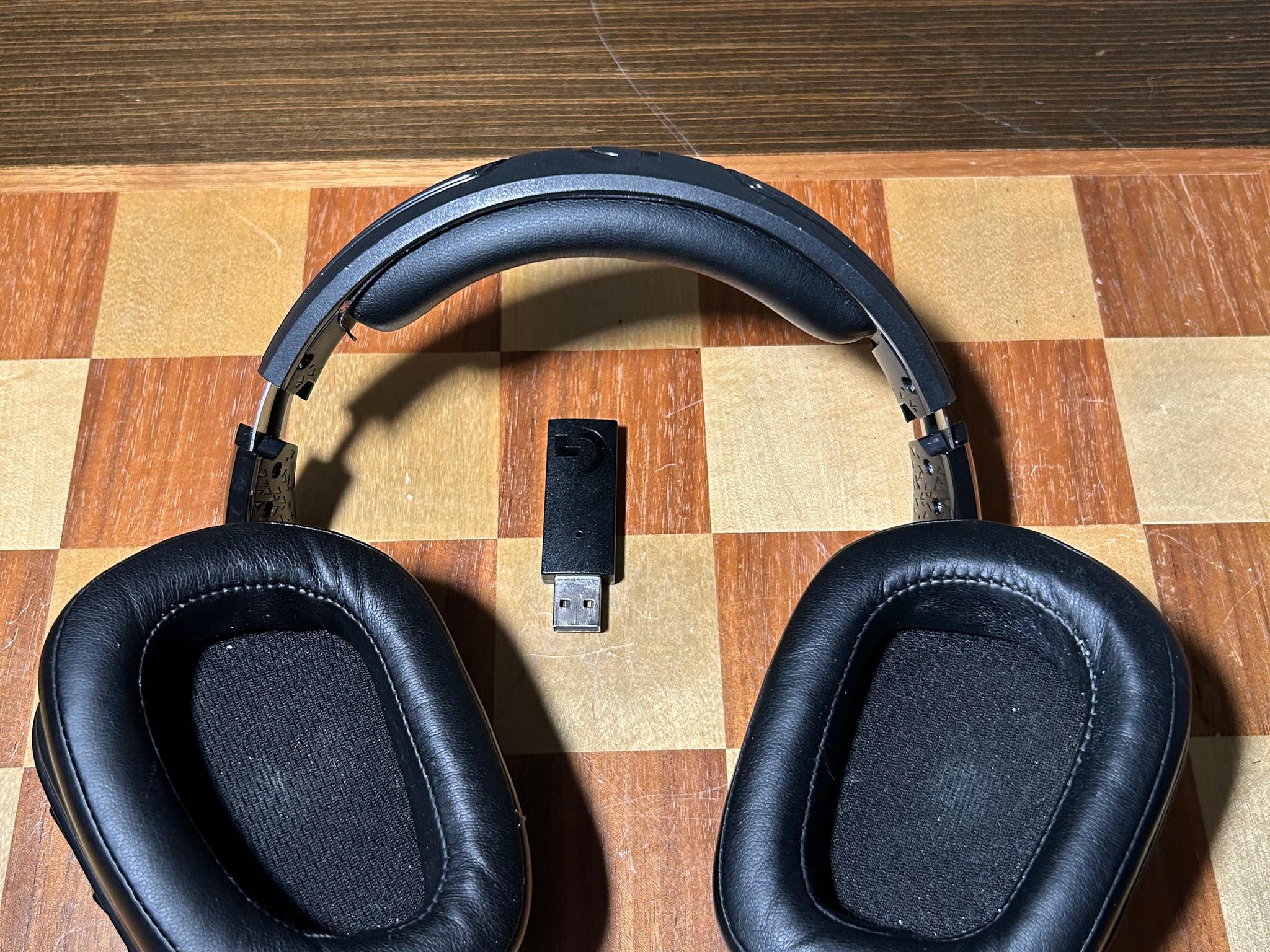 Logitech G935 Wireless 7.1 Gaming Headphones