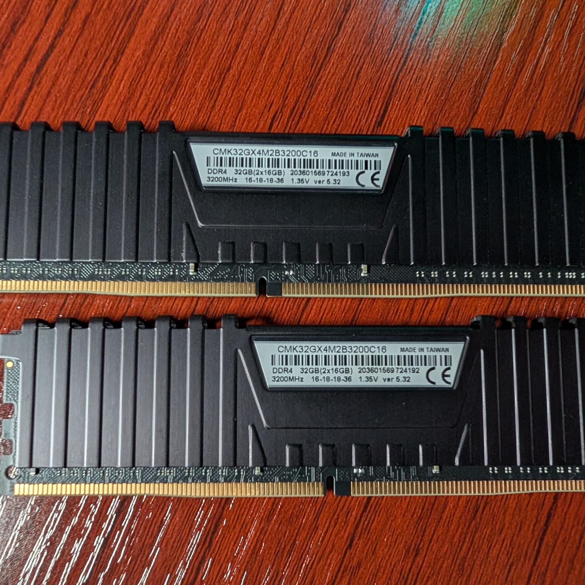 Corsair Vengeance LPX 32GB (2x16GB) DDR4 3200 CL16 Memory