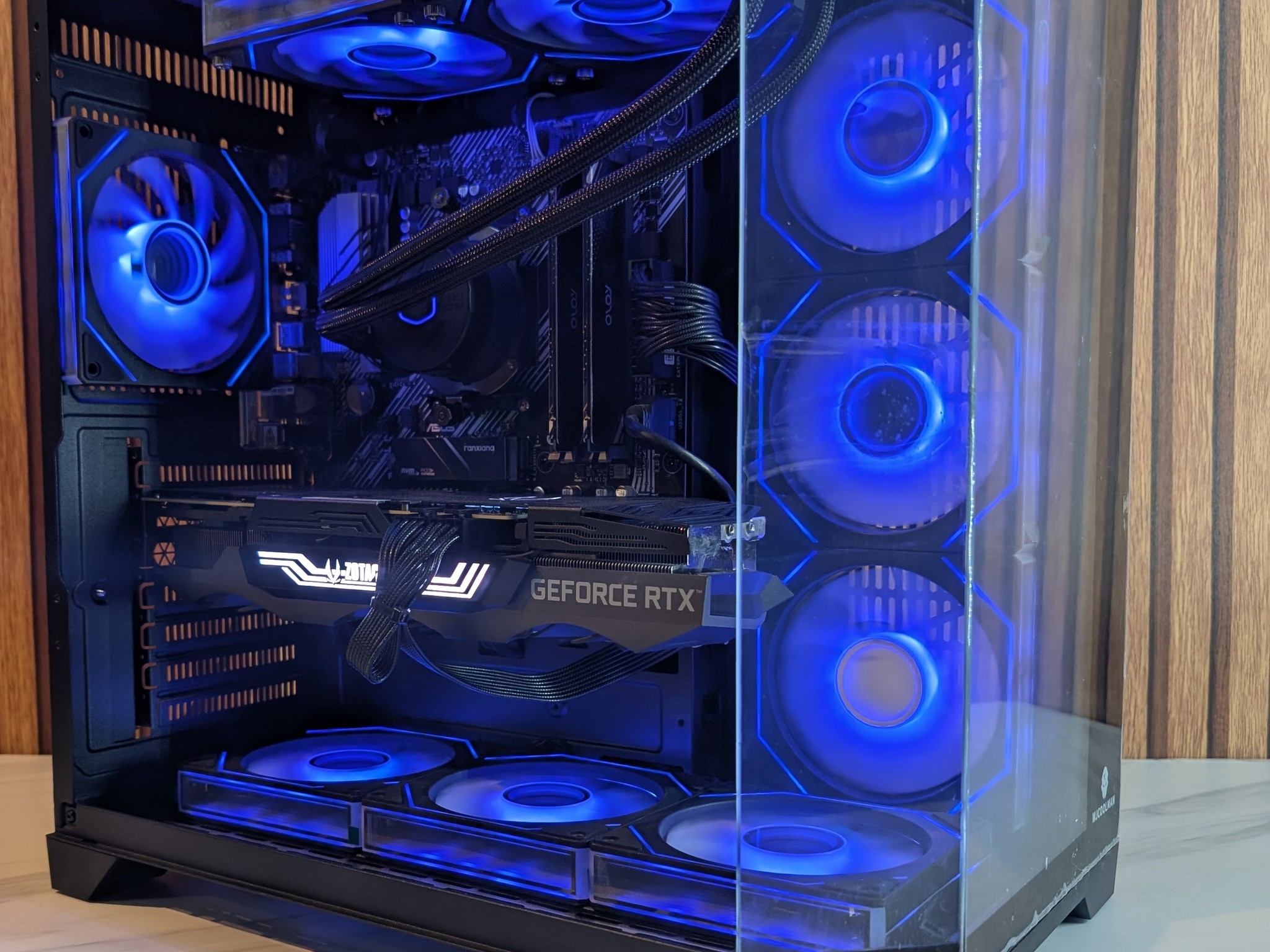 RTX 3080 | RYZEN 5 5600G | 1TB NVME | 240MM AIO | 16GB DDR4