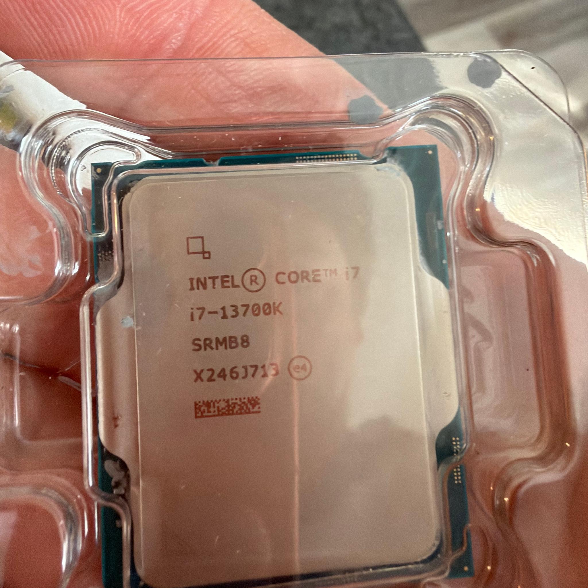 Intel Core i7-13700K