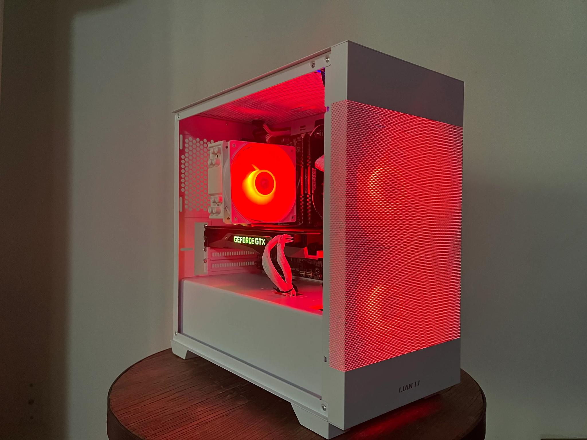 Budget RGB White Gaming PC | GTX 1070 | Intel I5 | 16gb Ram | 2TB HD + SSD | Custom ARGB