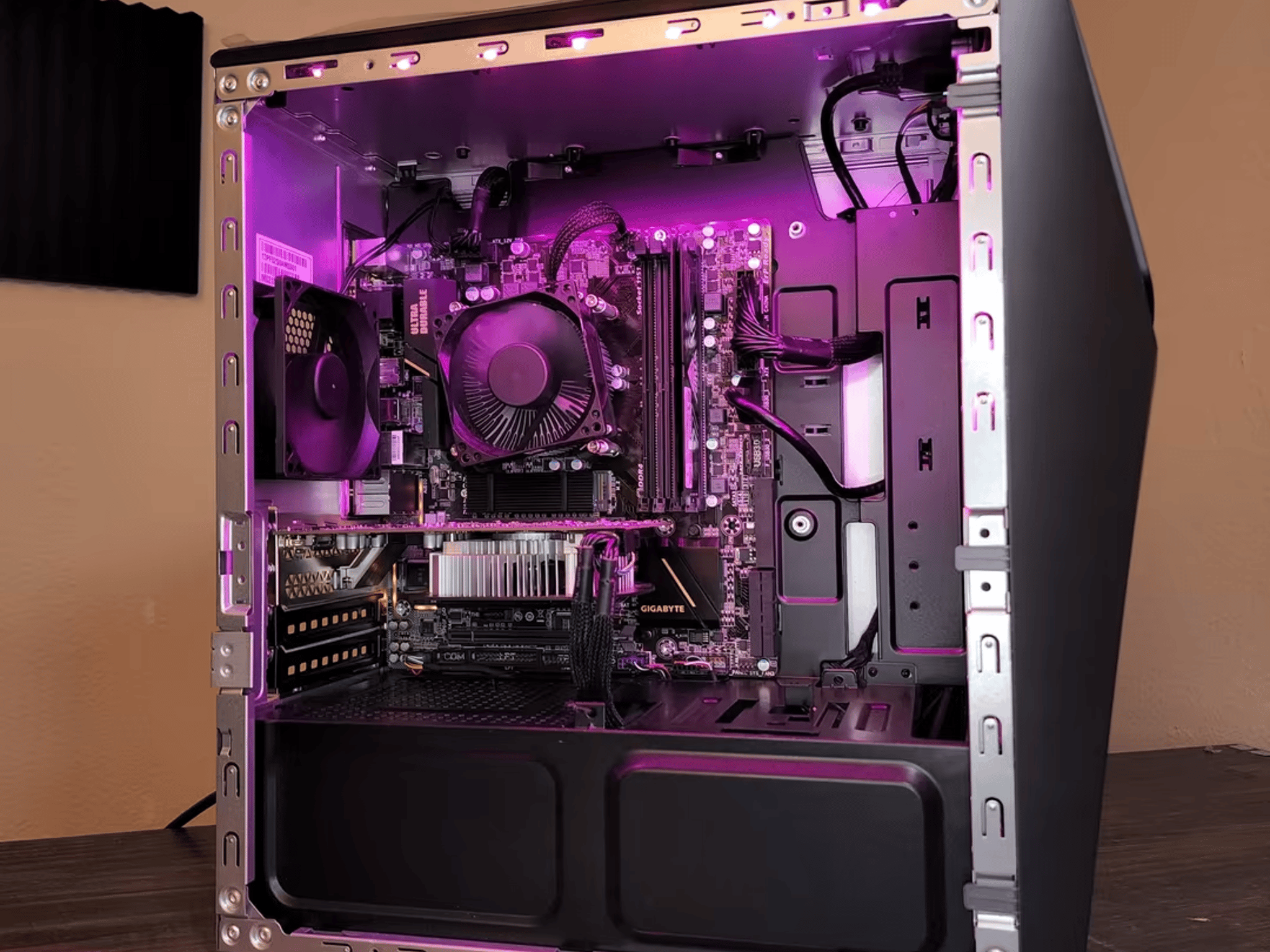 Intel Core i5 6500 // Nvidia GeForce GTX 1060 // NEO Forza 8GB 3000MHz