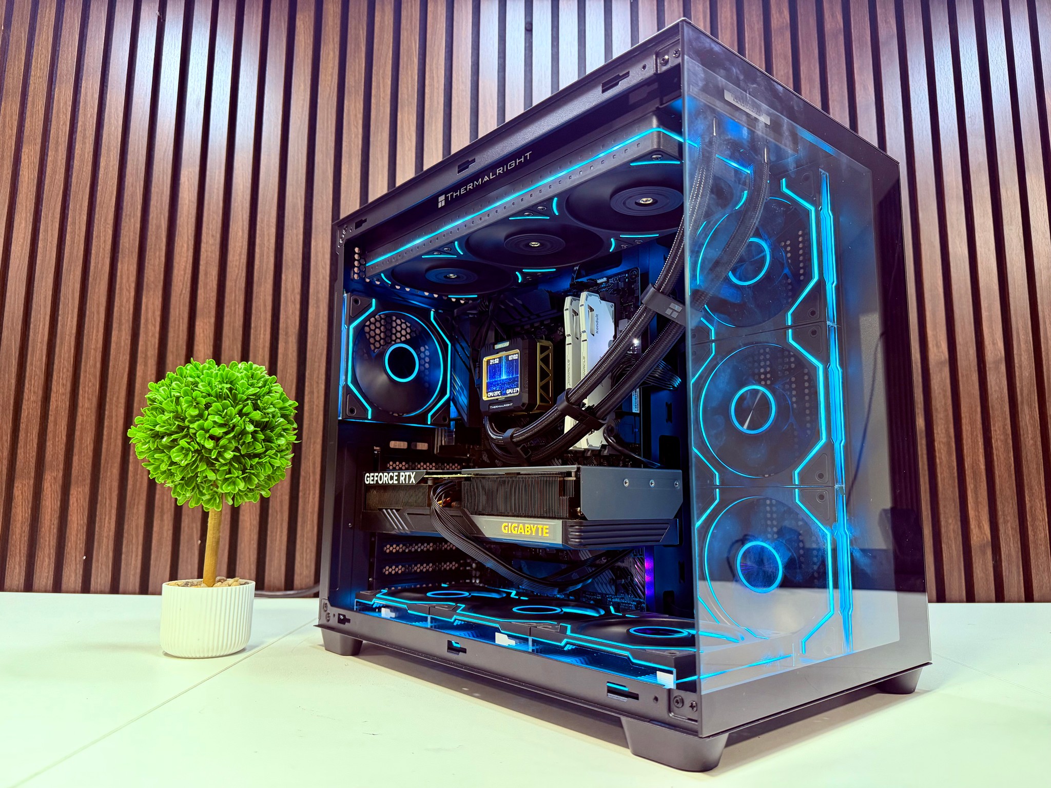 4070 Super | Ryzen 7 5800xt | 32GB DDR4 | 1TB M.2 | 850 W Gold PSU | Windows 11 Pro