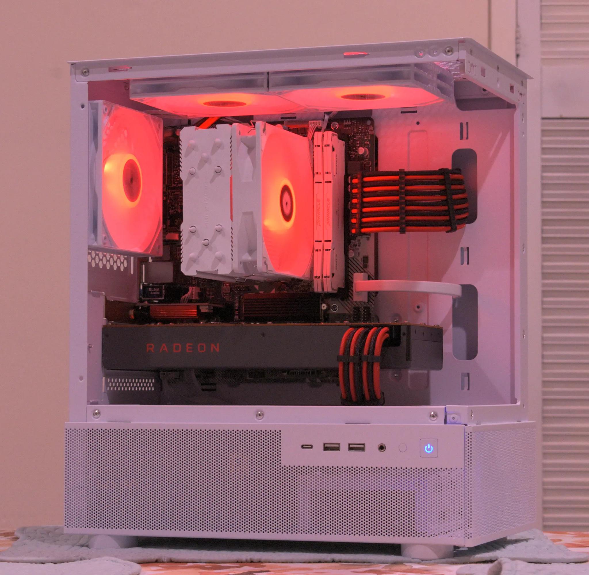 Gaming PC | Ryzen 5 3600 | AMD RX 5700 8GB | 16GB DDR4 | 1TB nVME SSD | 1080p White Gaming PC RGB