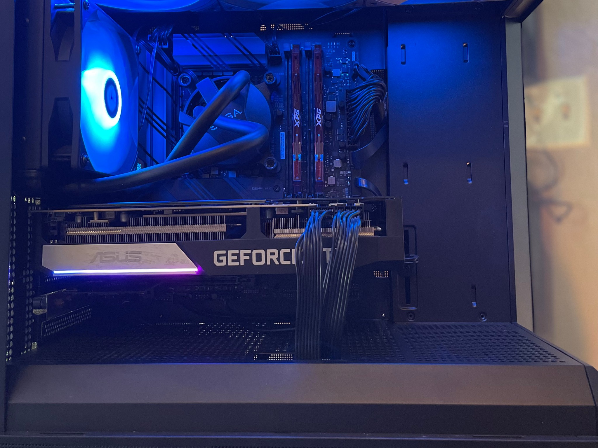 Gaming PC / content creation | GEFORCE 3070| INTEL i7 | 32GB RAM | WINDOWS 11 | WIFI & BT