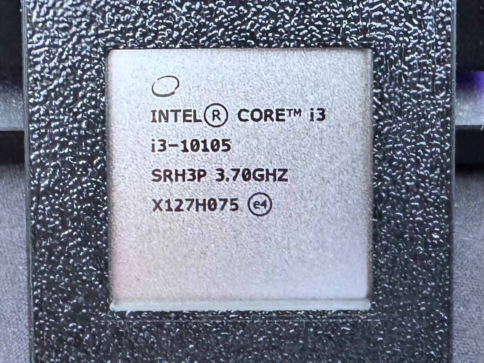 Intel Core i3-10105