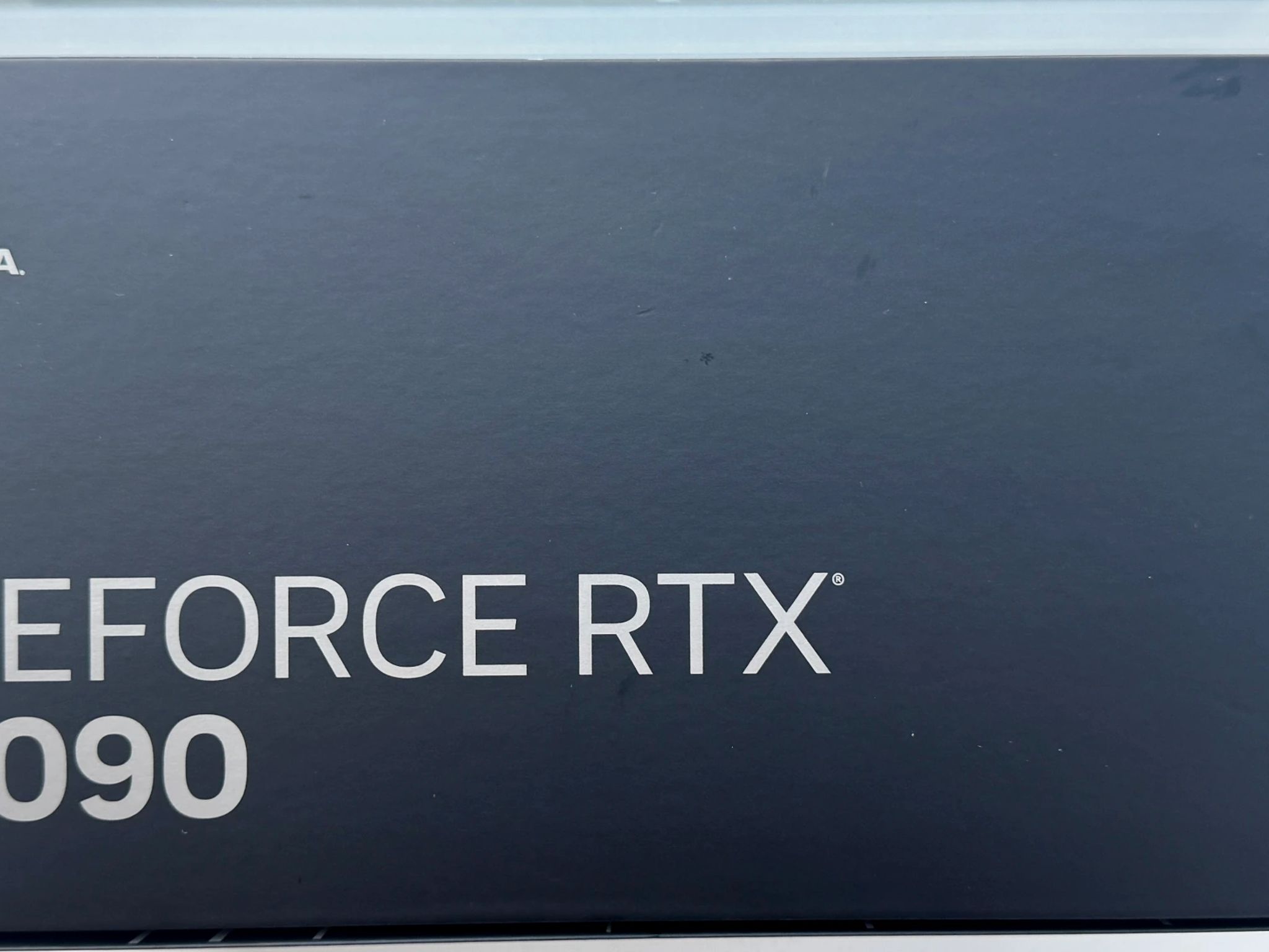 NVIDIA GeForce RTX 4090 Founders Edition | Box, 12VHPWR Adapter & Gift Receipt