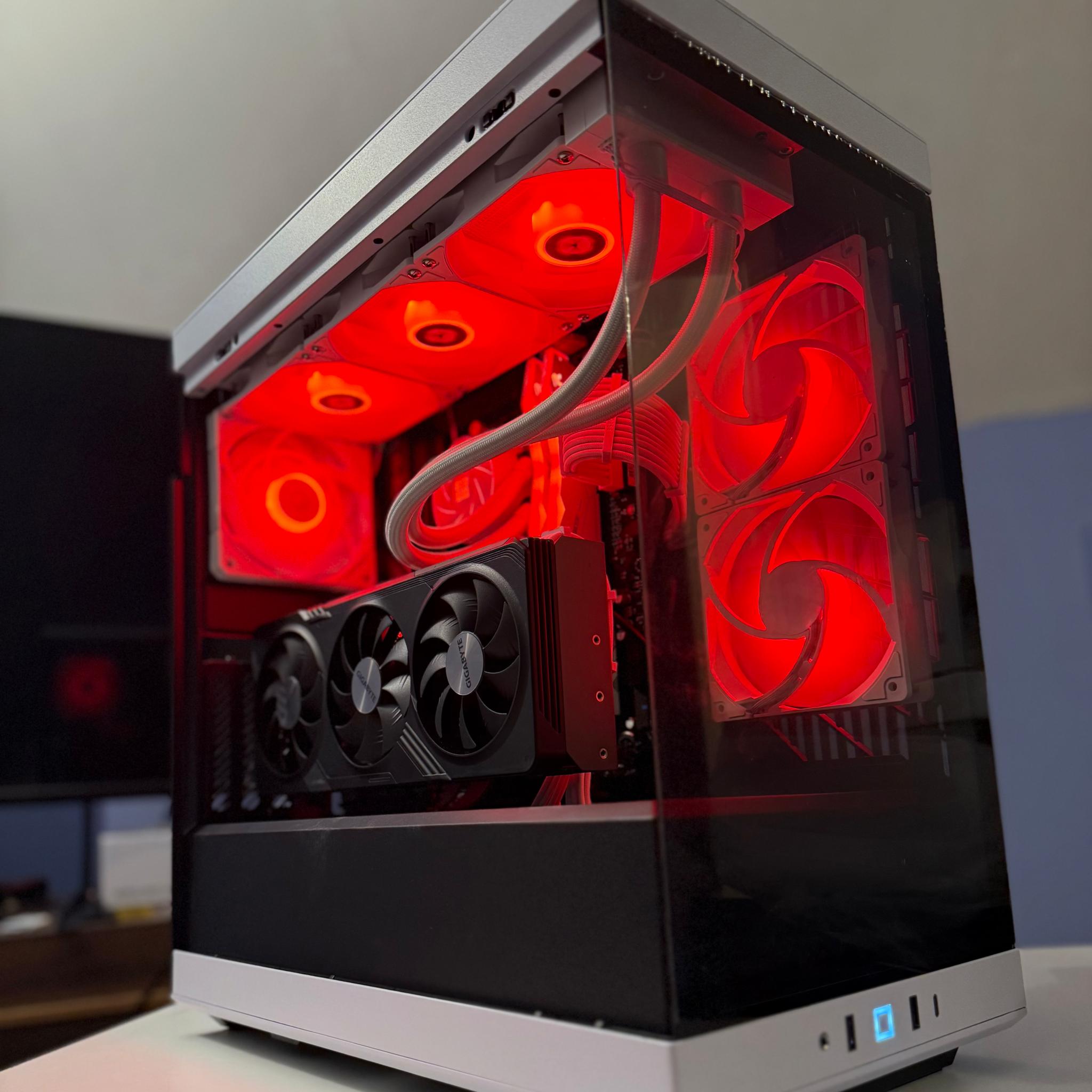 🐼 RX 7800XT | Ryzen 7 7700X | 32GB DDR5 | 1TB SSD