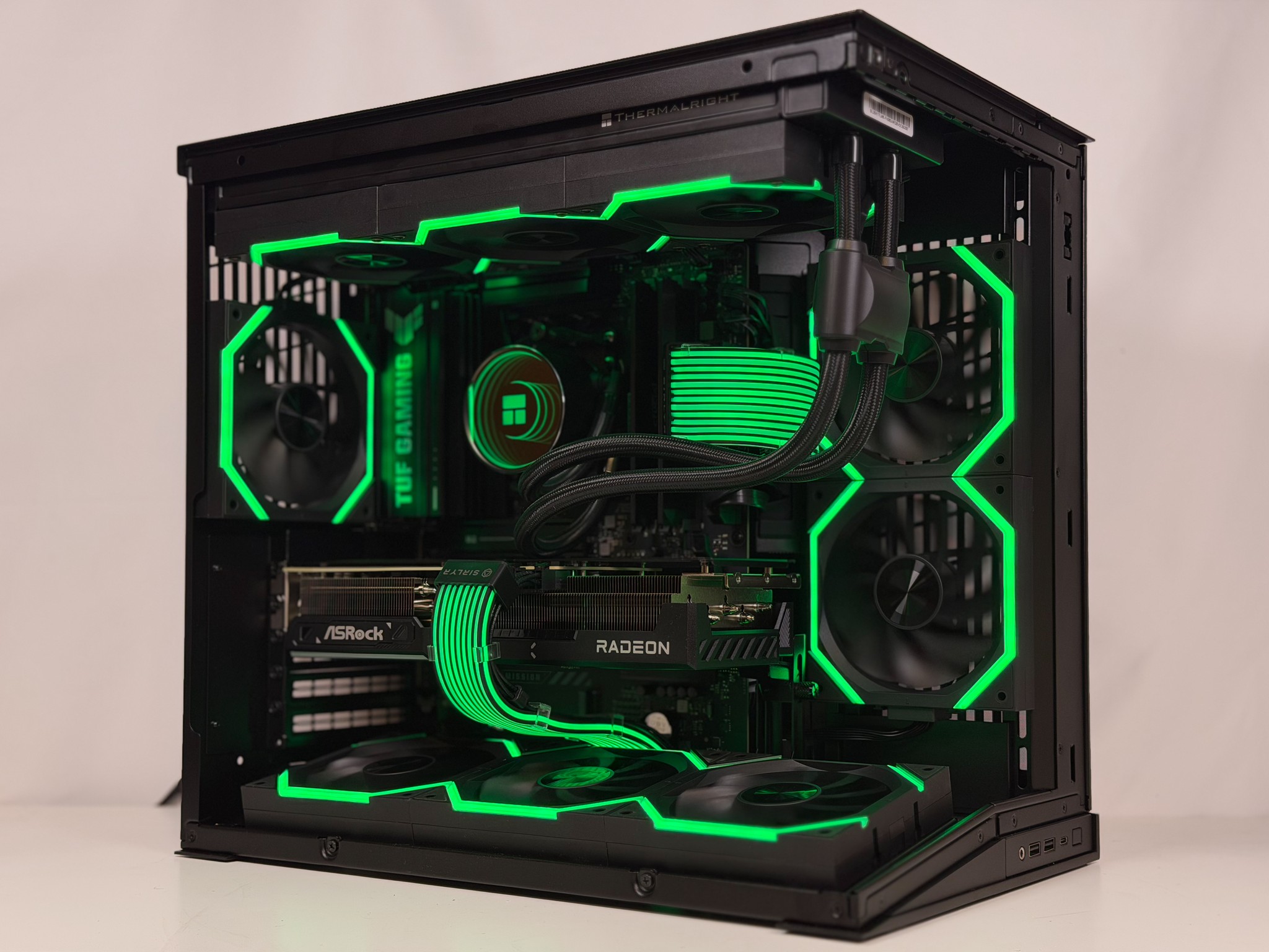 Signature Series RX 9070 XT • Ryzen 7 7800X3D • 32GB DDR5 • 2TB NVMe