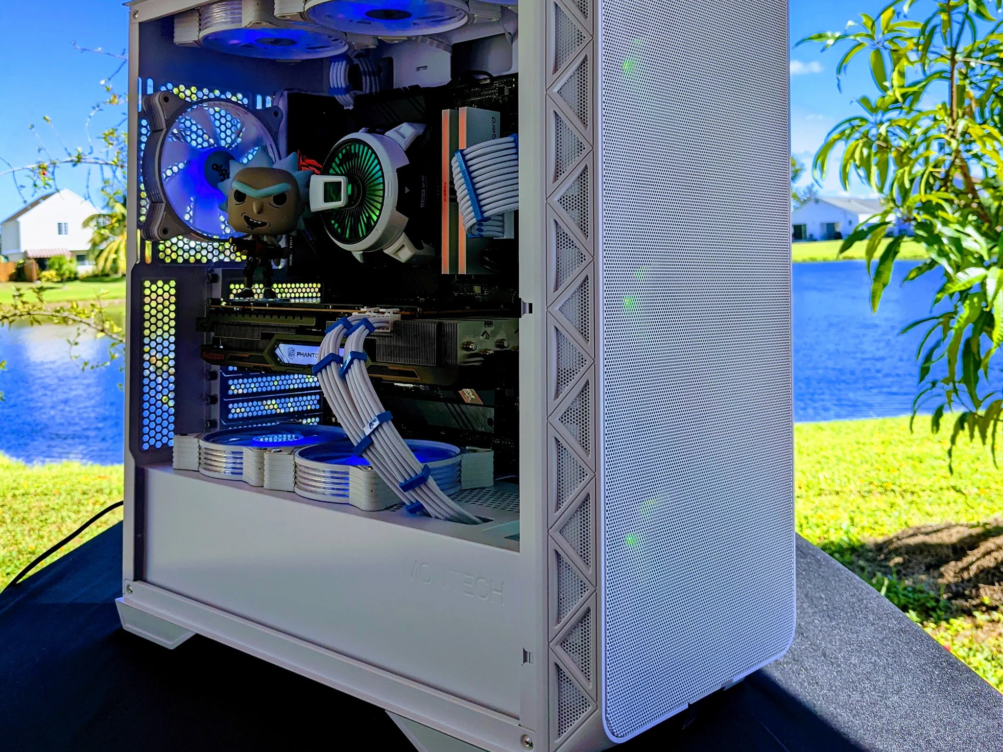PRO Gaming PC | Weaponized Rick🧪| Ryzen 7 5700| RX 6800 16GB| 32GB DDR4| 2TB NVMe/SSD| Windows 11