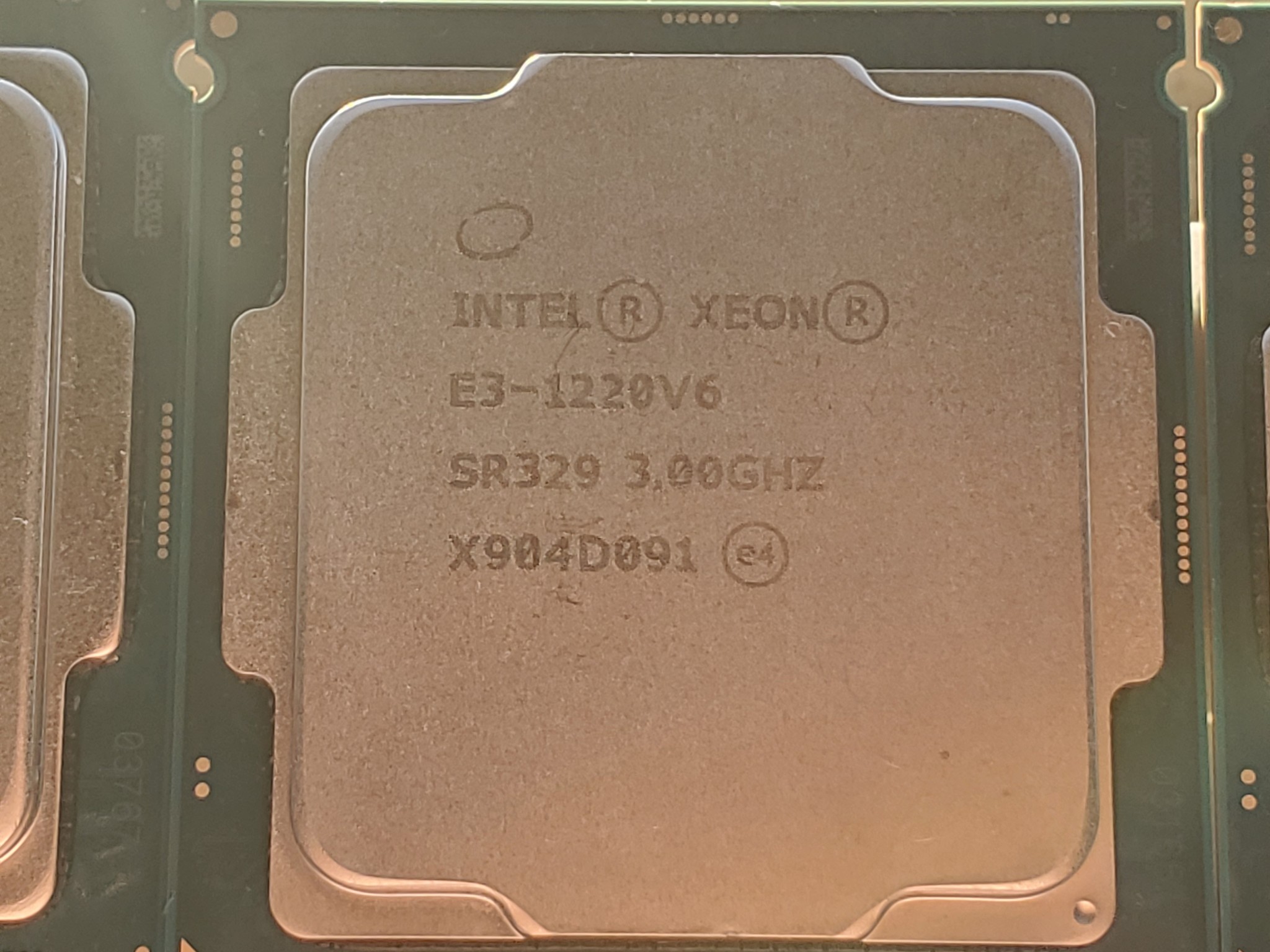 UNTESTED 4x Xeon E3 LGA 1151 4 Core V5 & V6 CPUs (6th & 7th gen)