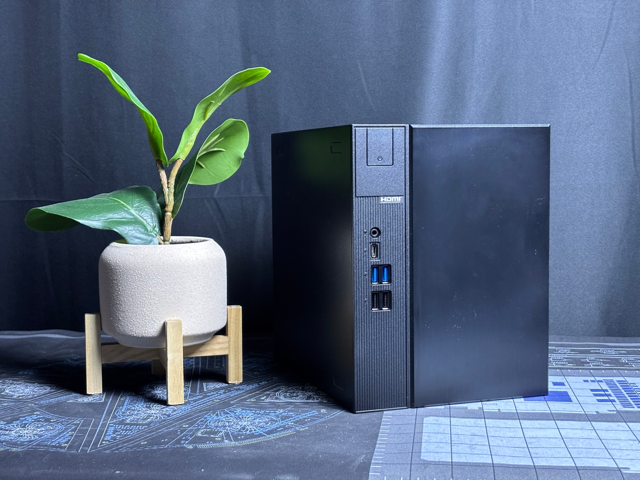 INSANE MINI RTX 3050 PC|AMD Ryzen 5 5500 | 16gb DDR4 | 512 GB M.2 SSD