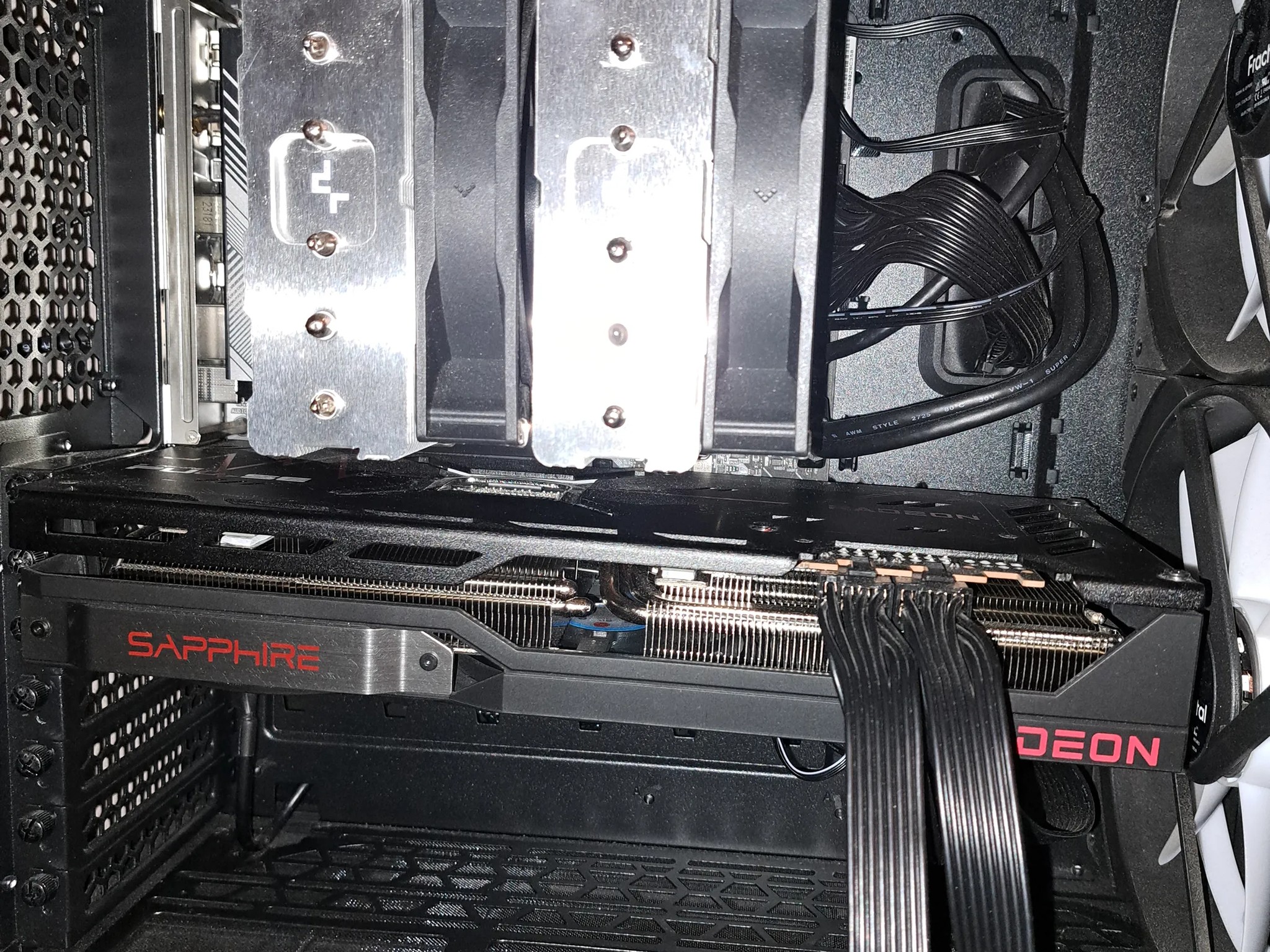 ASROCK B650M, 7800X3D, 32GB RAM, 850 WATT PSU