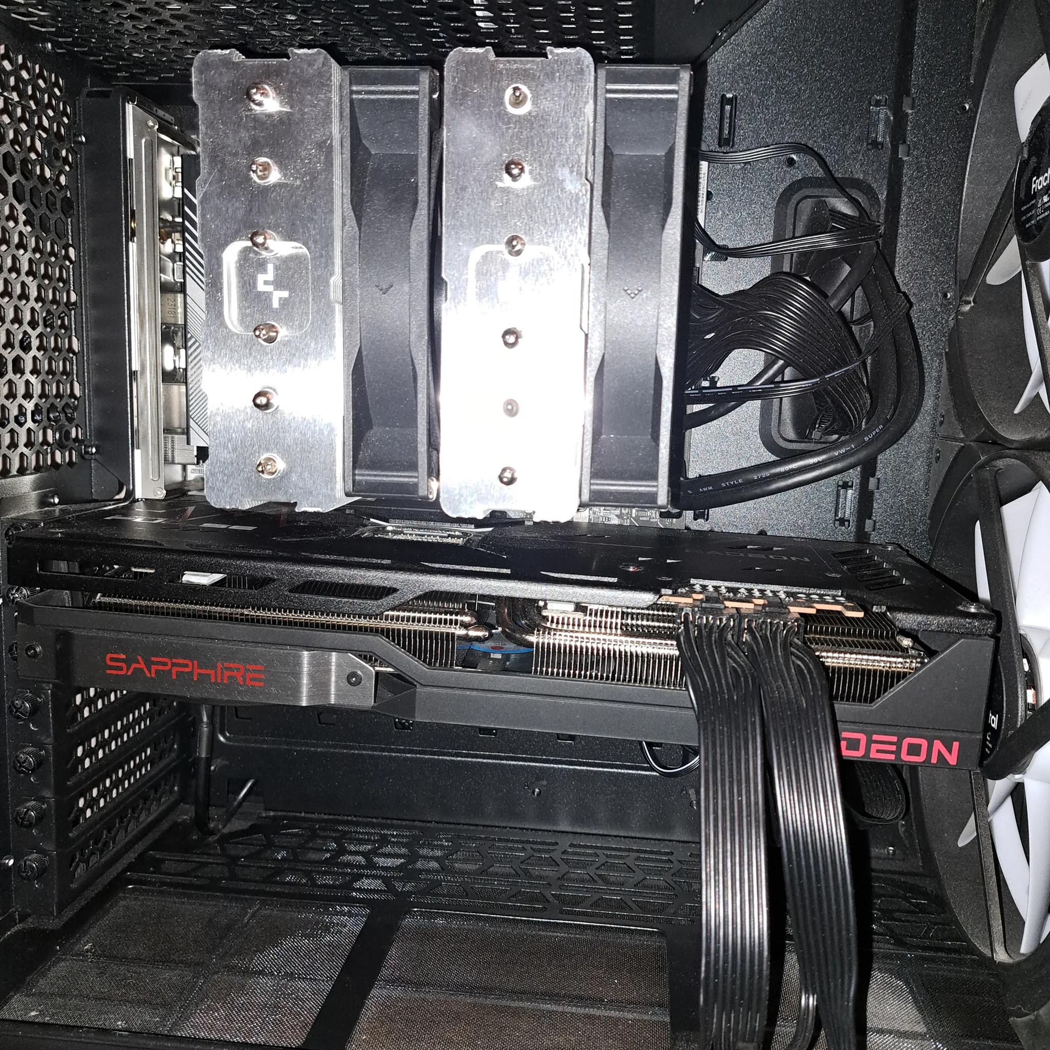 ASROCK B650M, 7800X3D, 32GB RAM, 850 WATT PSU