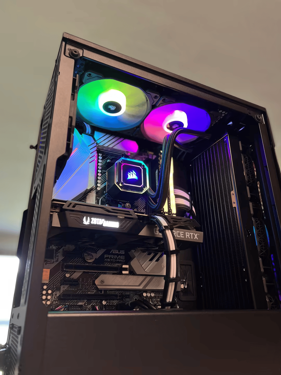 Ryzen 7 3700x and RTX 3060ti Custom Corsair Build