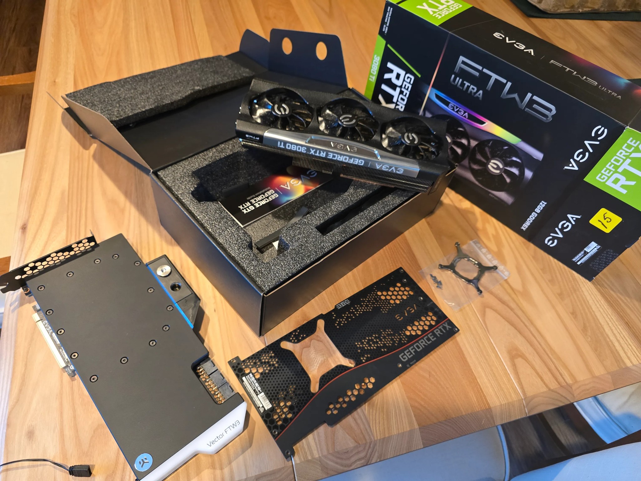 NVIDIA RTX 3080 Ti FTW3 ULTRA GAMING 12GB GPU with EK Waterblock