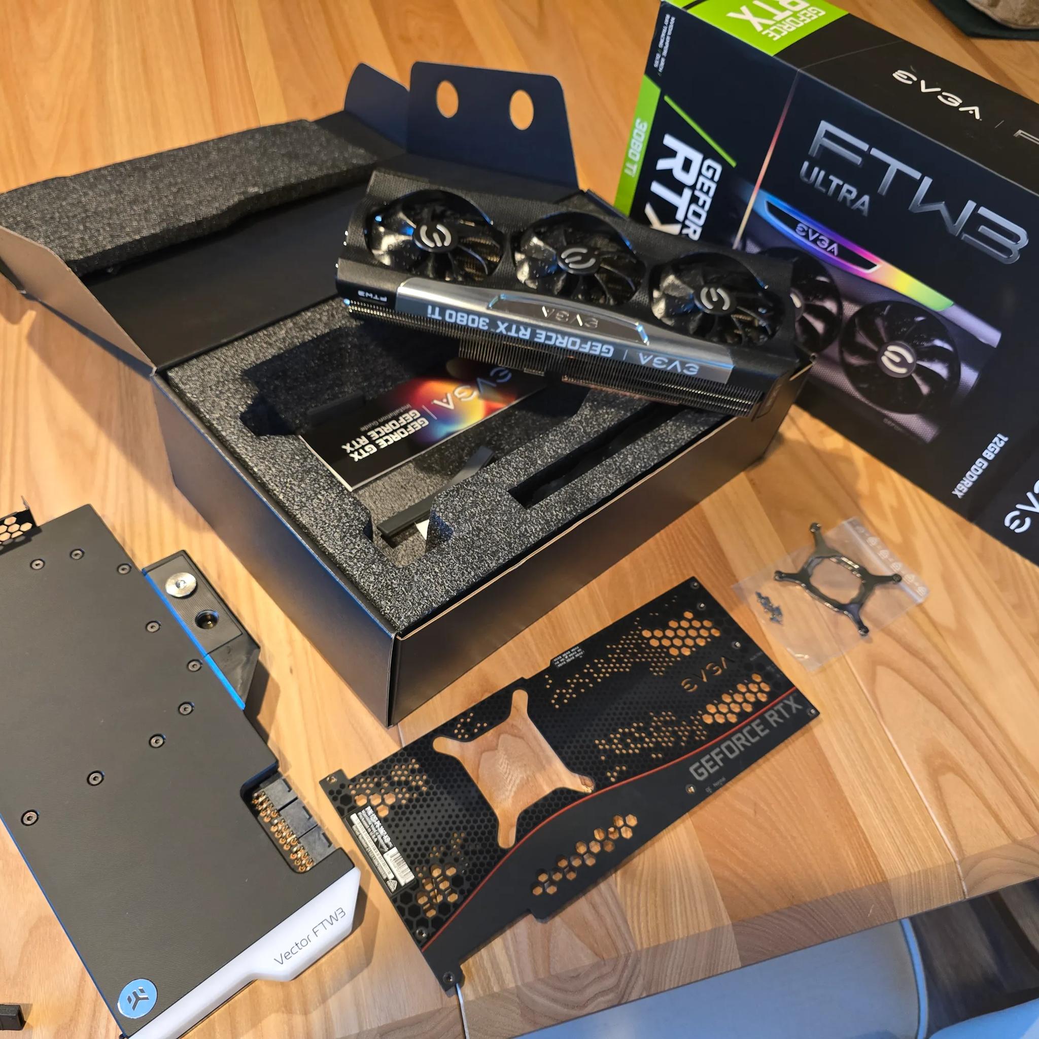 NVIDIA RTX 3080 Ti FTW3 ULTRA GAMING 12GB GPU with EK Waterblock