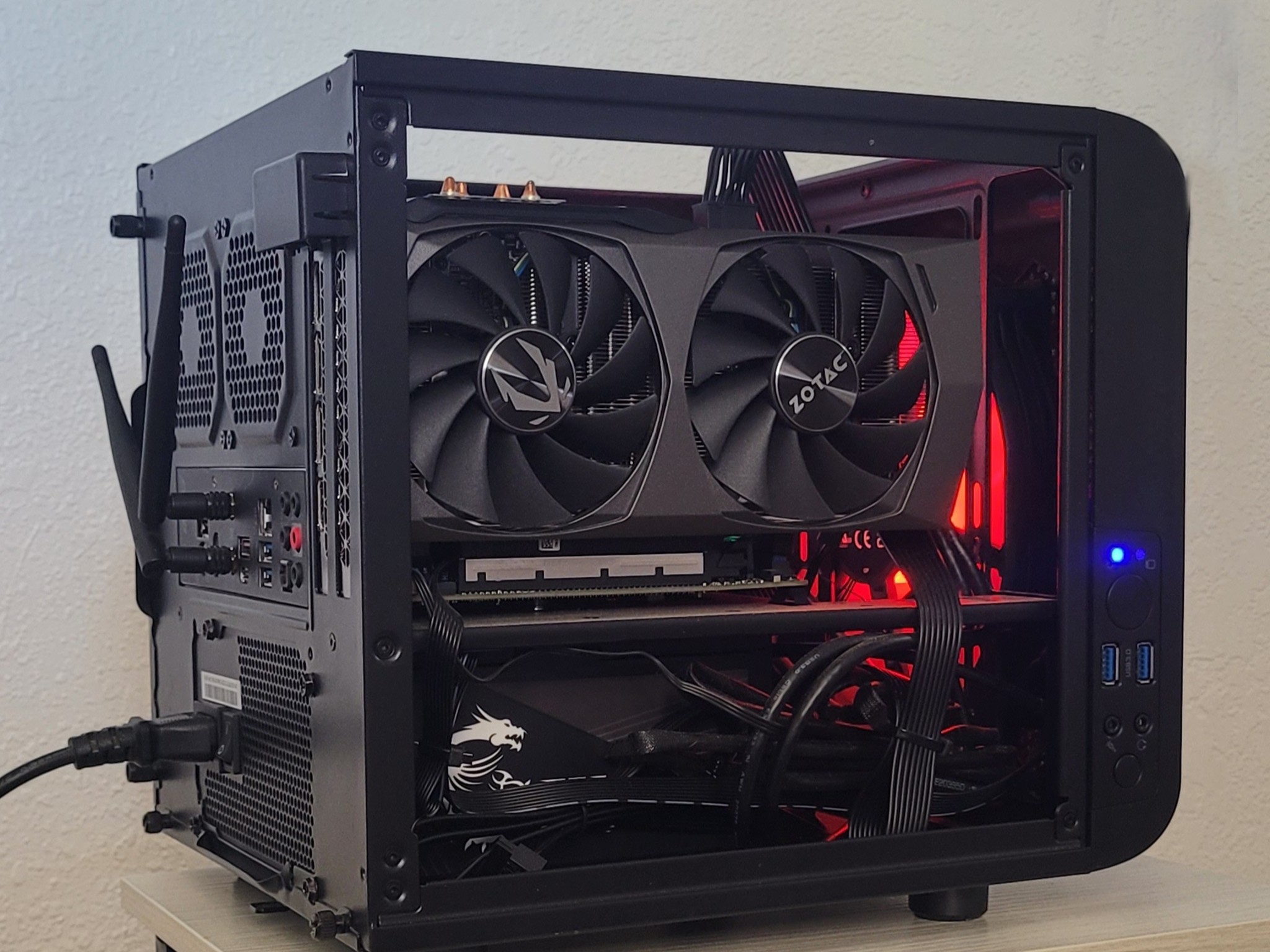 Mini-ITX build [black night]