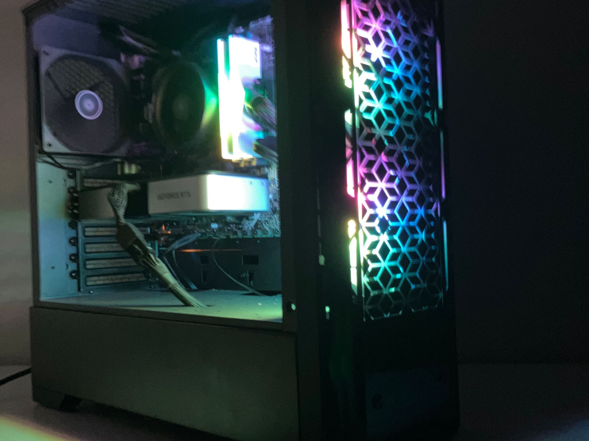 RTX 3060 Ti and Ryzen 5 5600X Gaming Pc