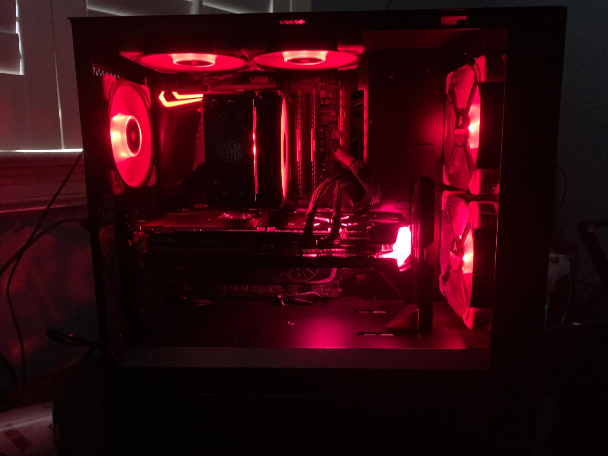 Red Devil|Ryzen 7 3700X|RX 6700XT|32GB|500GB SSD|2TB HDD|Wifi|Windows 10 Pro