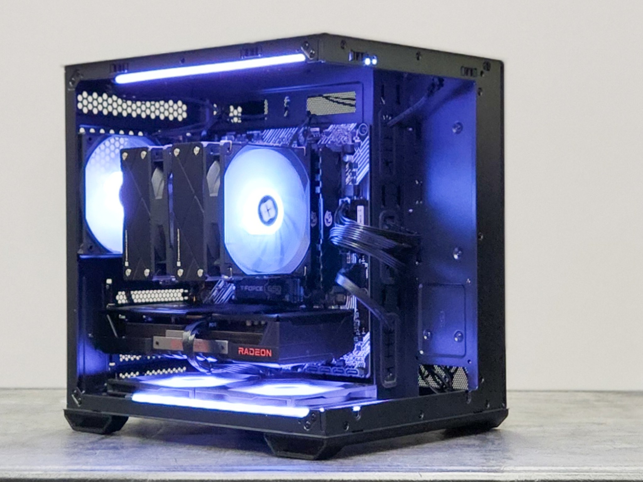 Ryzen 7 5800XT | RX 9060 XT 16GB | 32GB RAM | 1TB SSD | WIN 11 PRO | Gaming PC