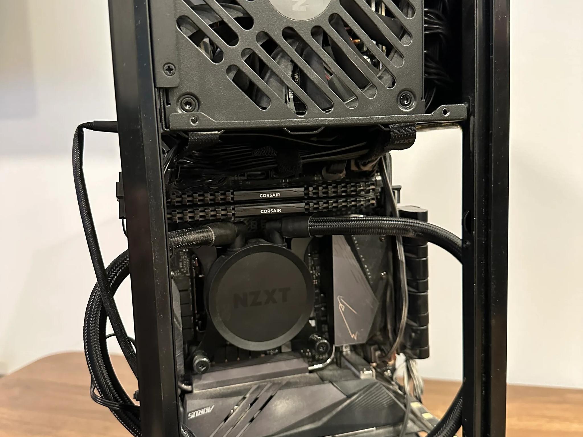 H1 ▪ i7-10700K ▪ Asus TUF 3080 OC ▪ 32GB DDR4 3000mhz ▪ 1x2TB & 1x1TB NVME SSD (3TB total)