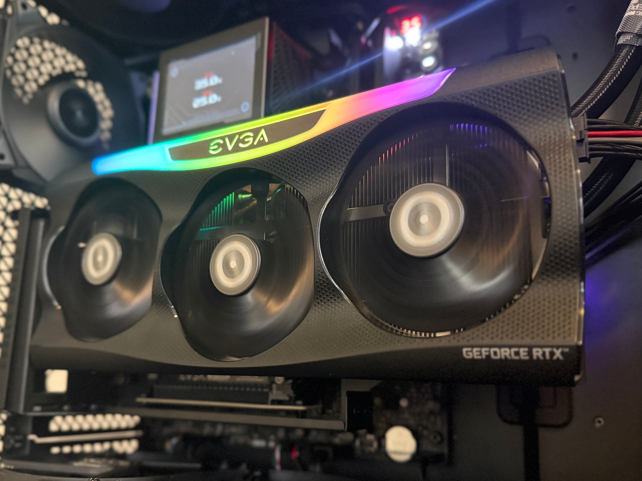 The Dark Sentinel – RTX 3090 Ti | 9950X | 64GB RAM | 4TB NVMe | 1000W Gold | AI & Creator Fortress