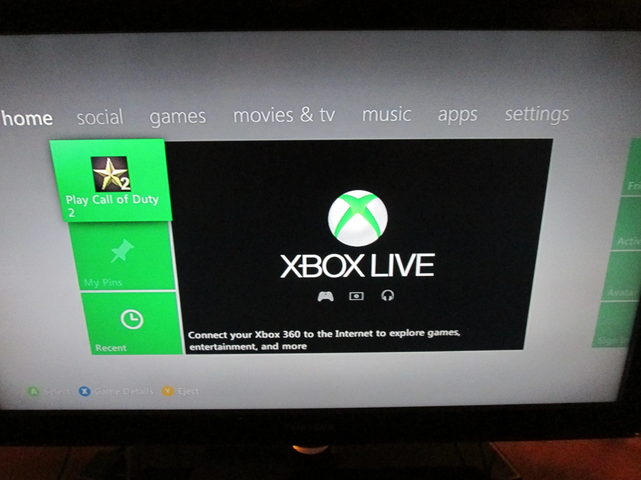 Xbox 360 Slim With White Controller, 4gb Internal Storage And 120gb Hard Drive