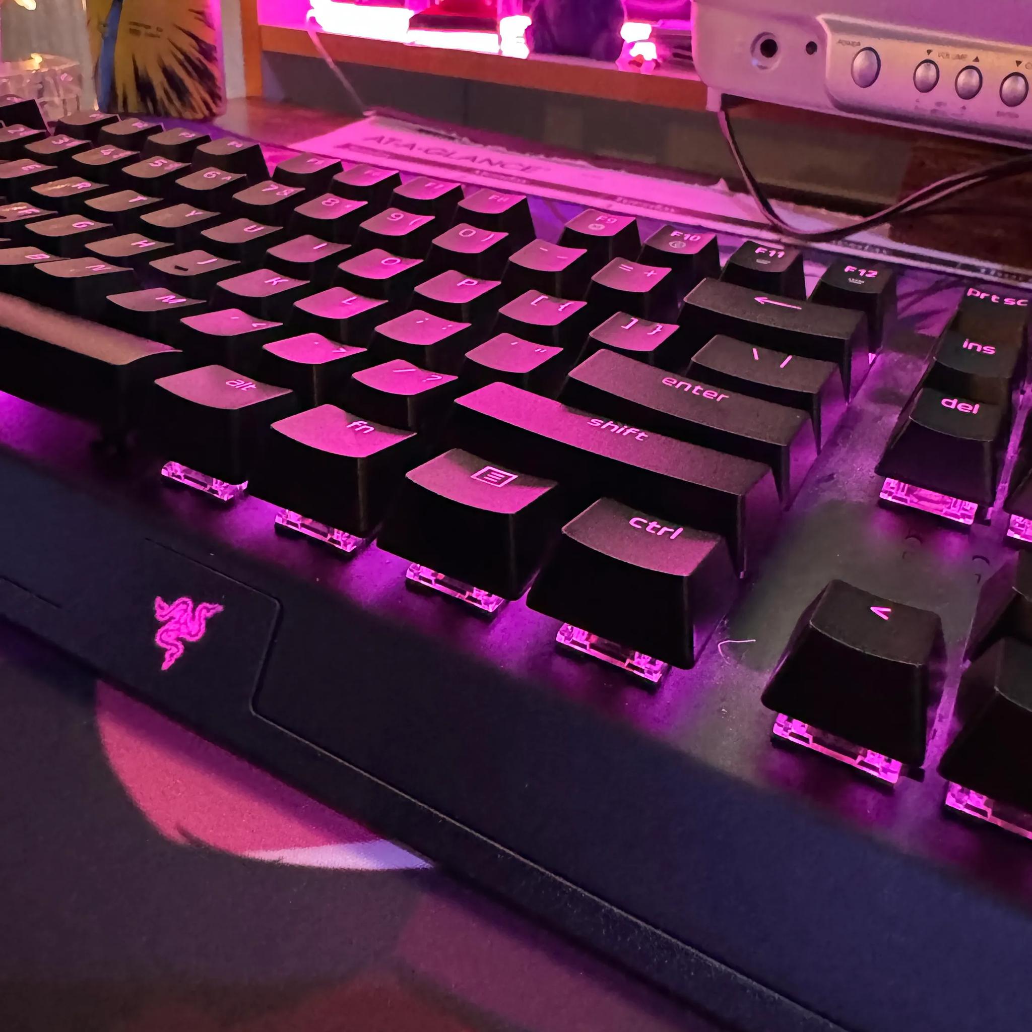 Razer BlackWidow V3 Pro Mechanical Wireless Keyboard & Razer DeathAdder V2 Pro Wireless Gaming Mouse