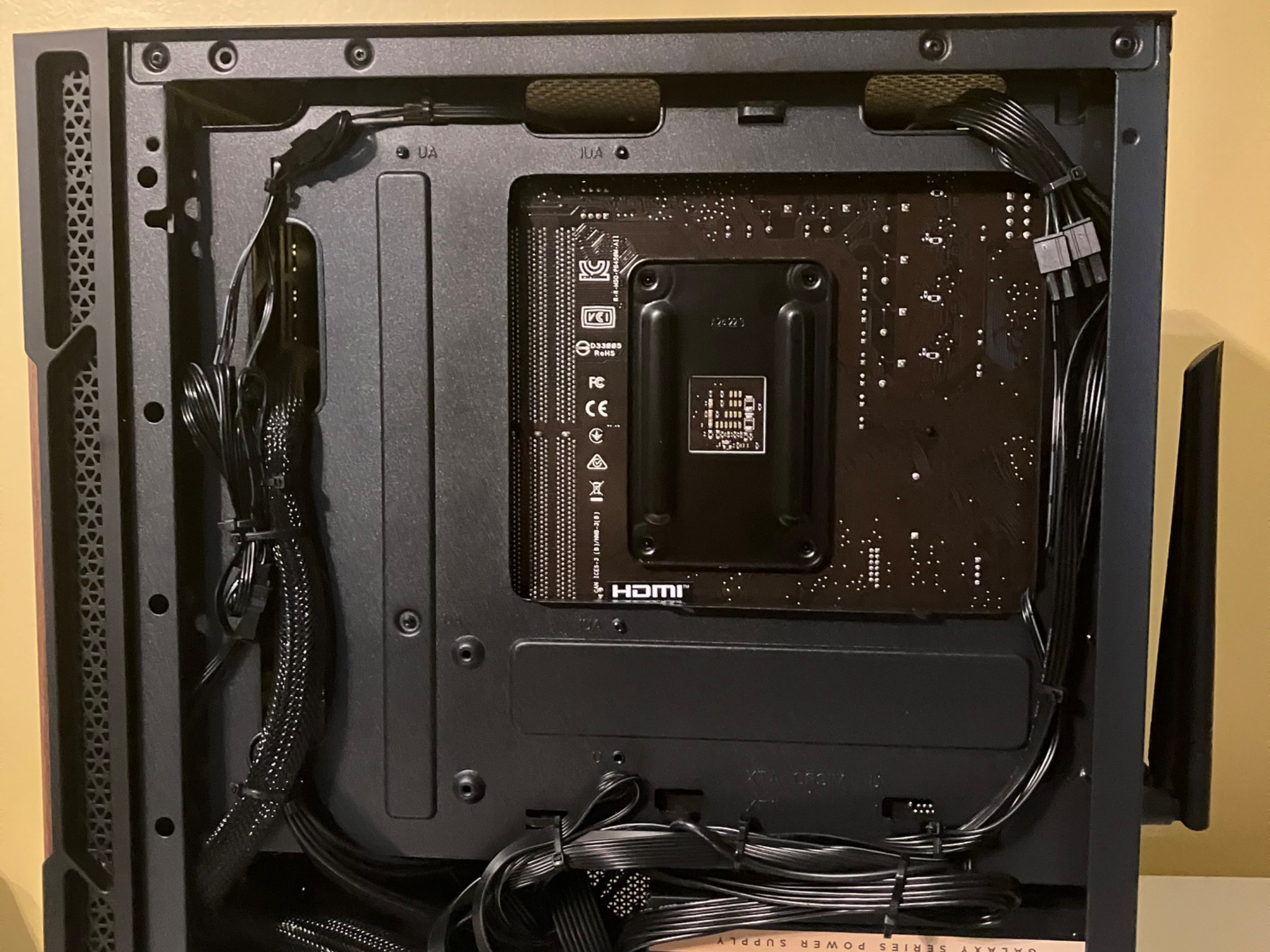 Ryzen 5 5500 | RX 6700 XT | 32GB RAM  | 1TB Storage Non-RGB Gaming PC